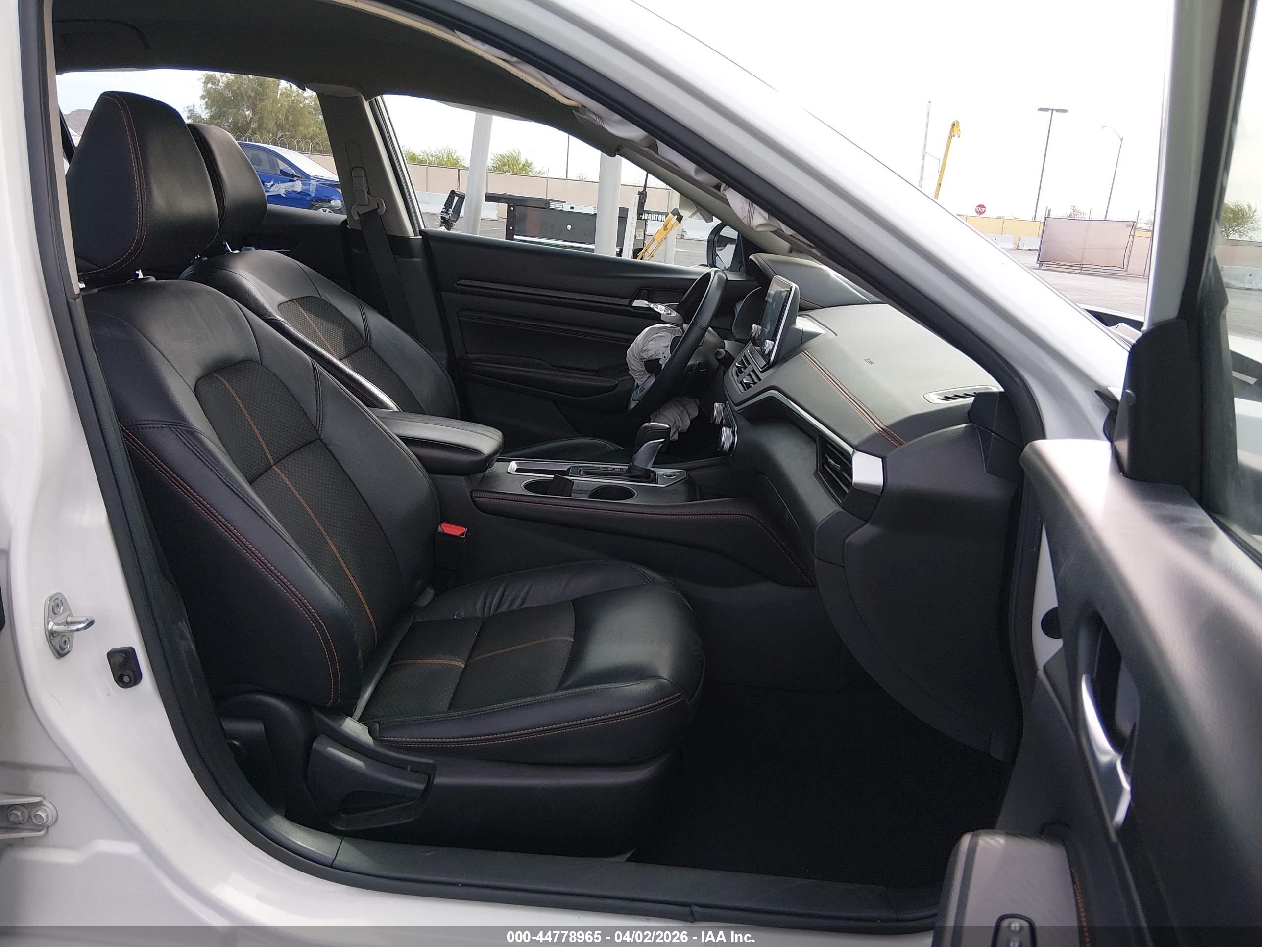 NISSAN ALTIMA image 5