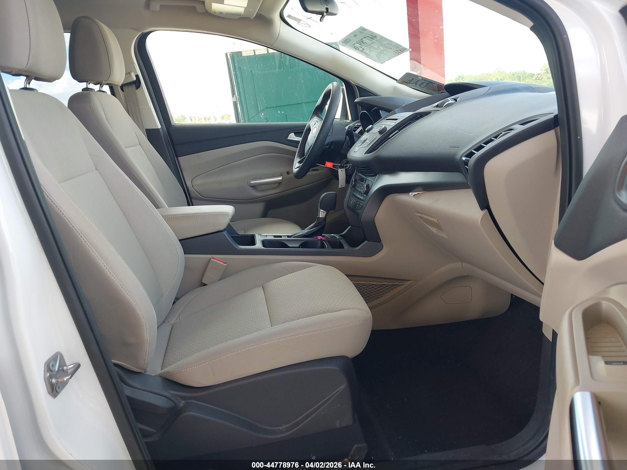 FORD ESCAPE image 5