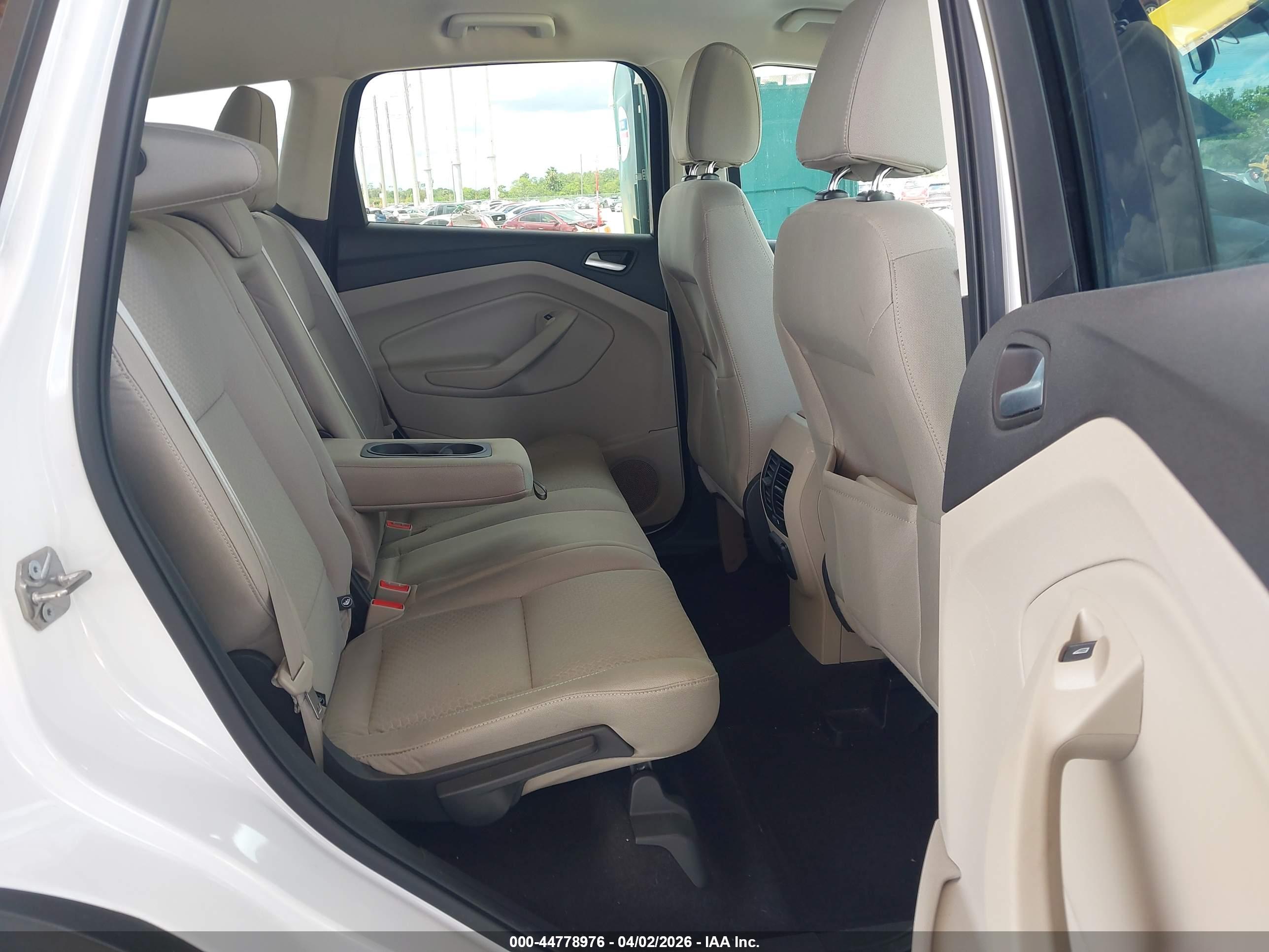 FORD ESCAPE image 8