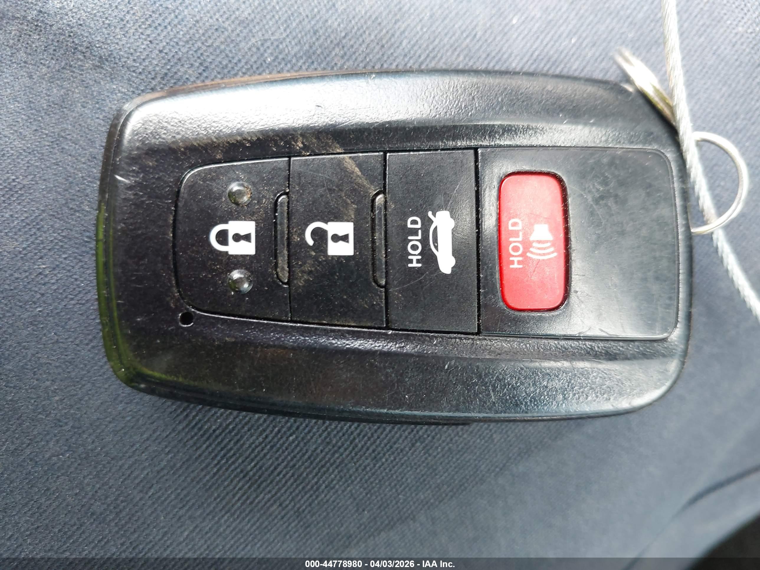 TOYOTA CAMRY image 11