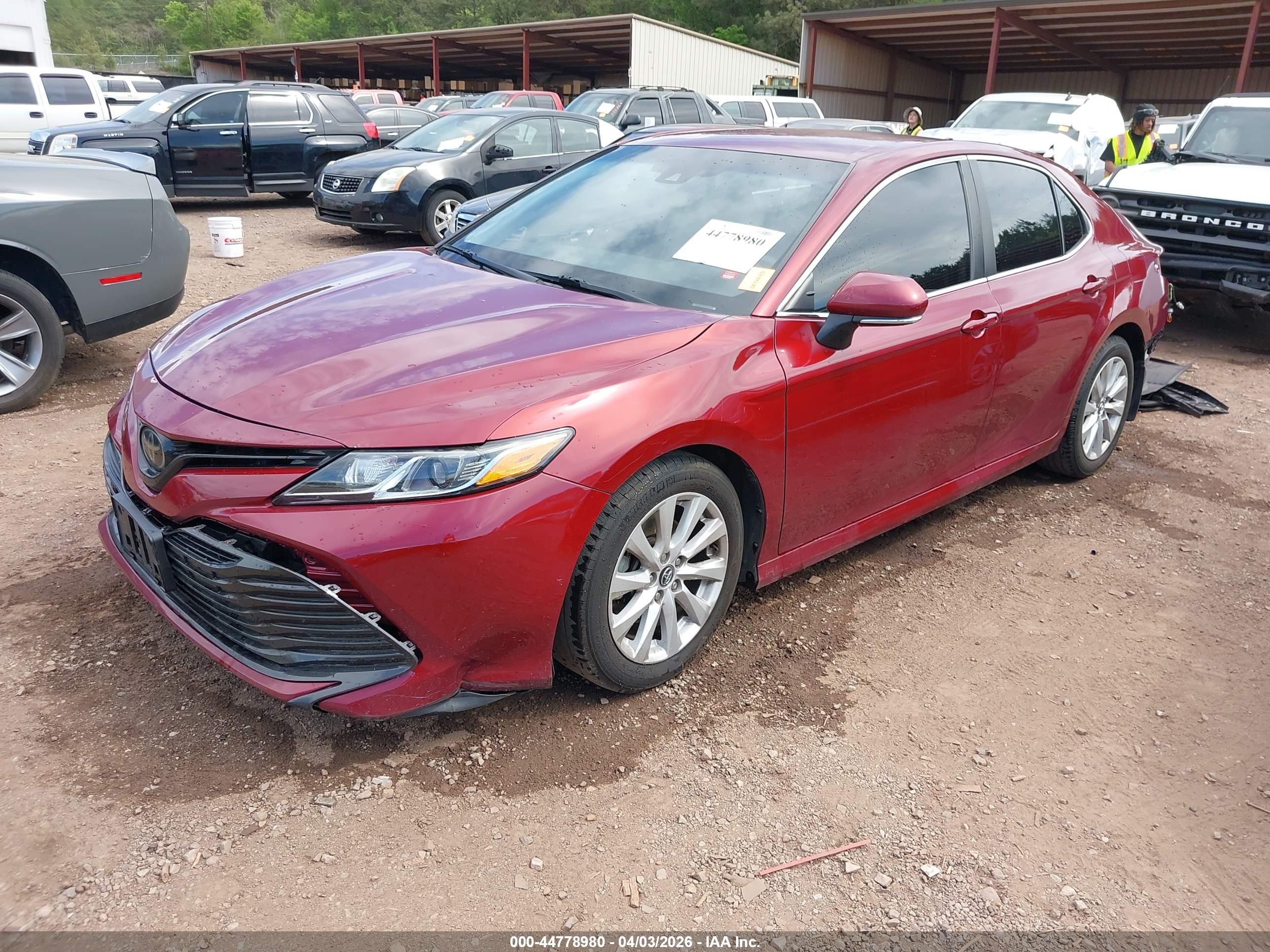 TOYOTA CAMRY image 2