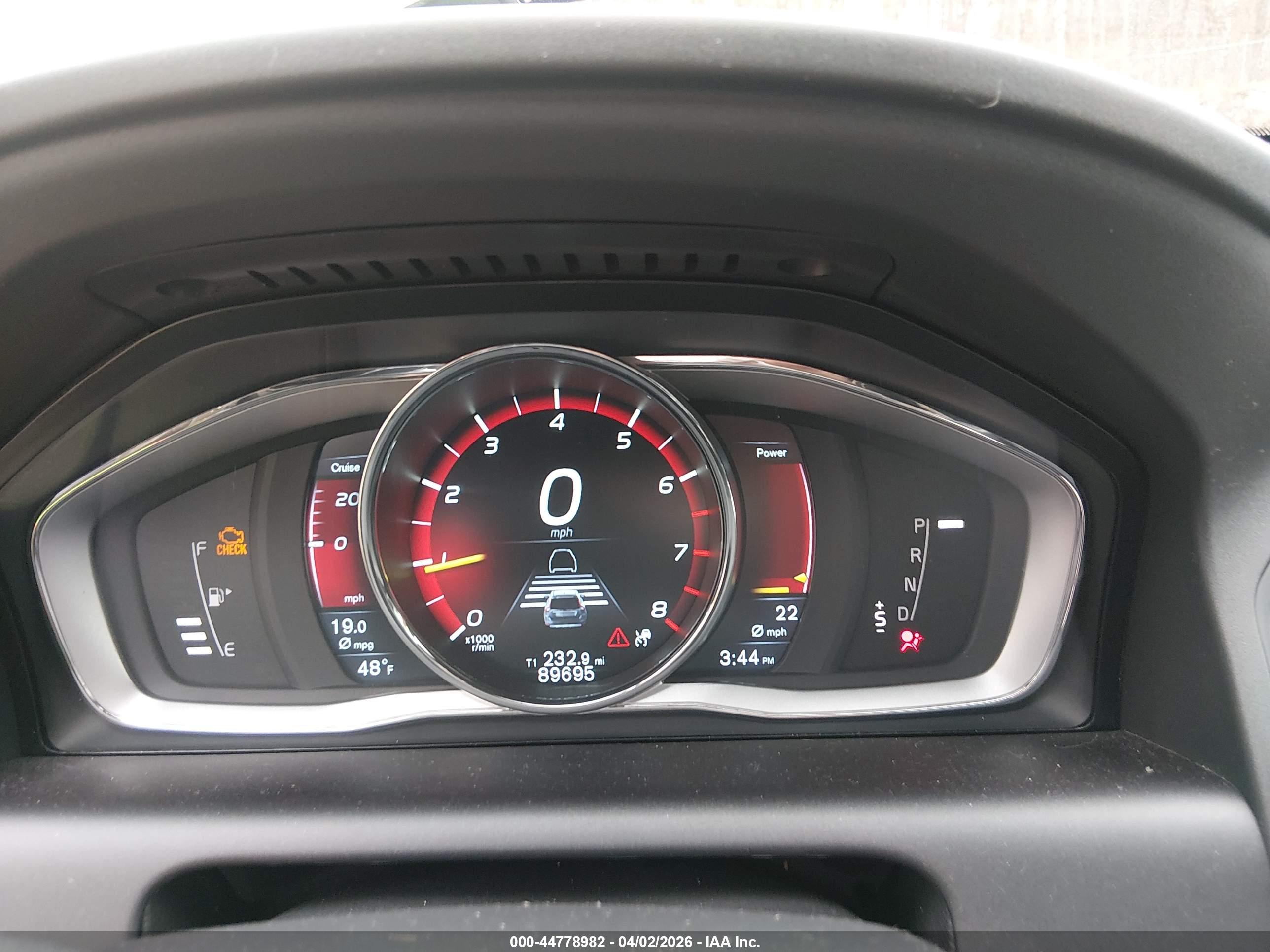 VOLVO XC60 image 7