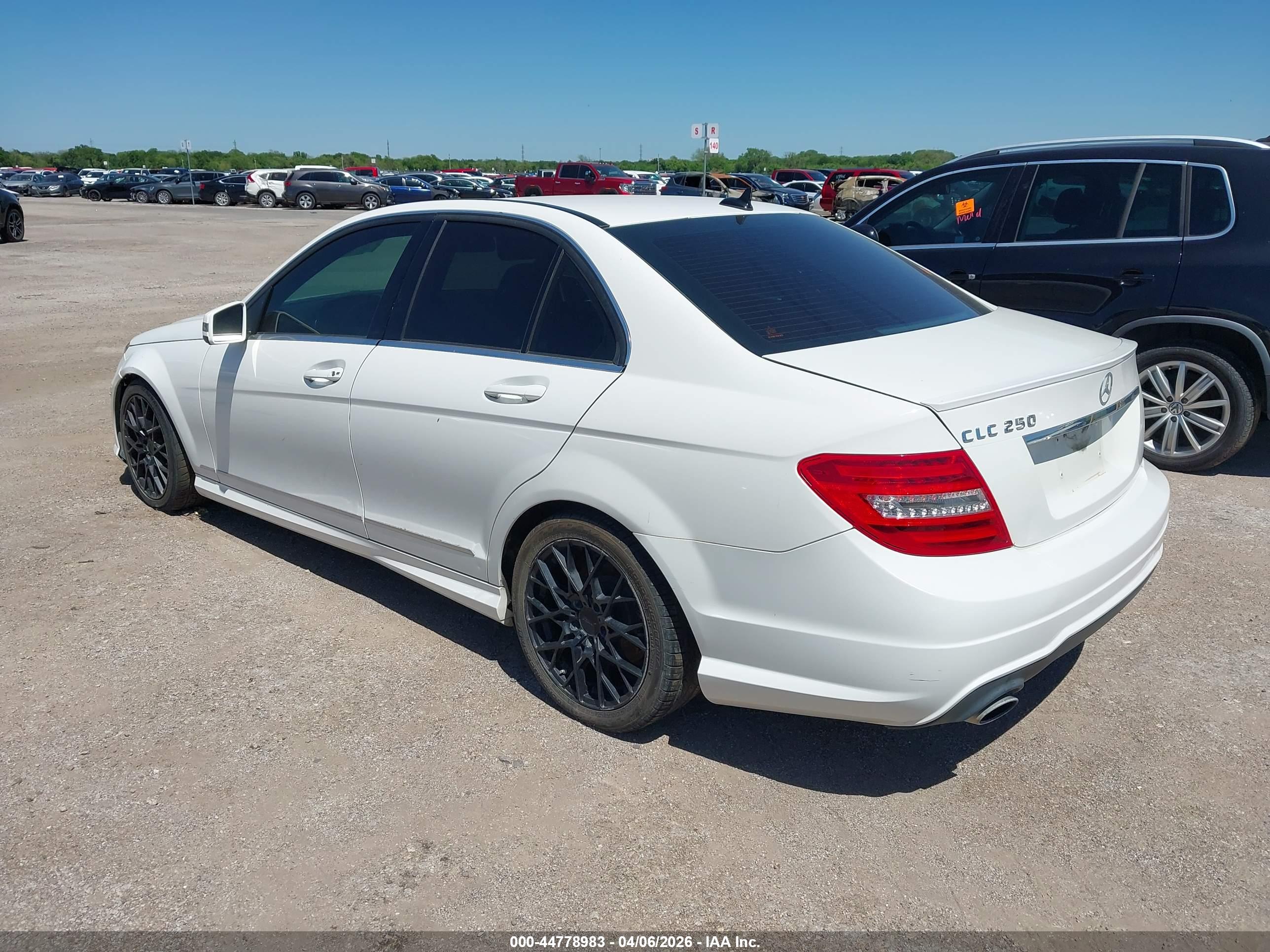 MERCEDES-BENZ C image 3