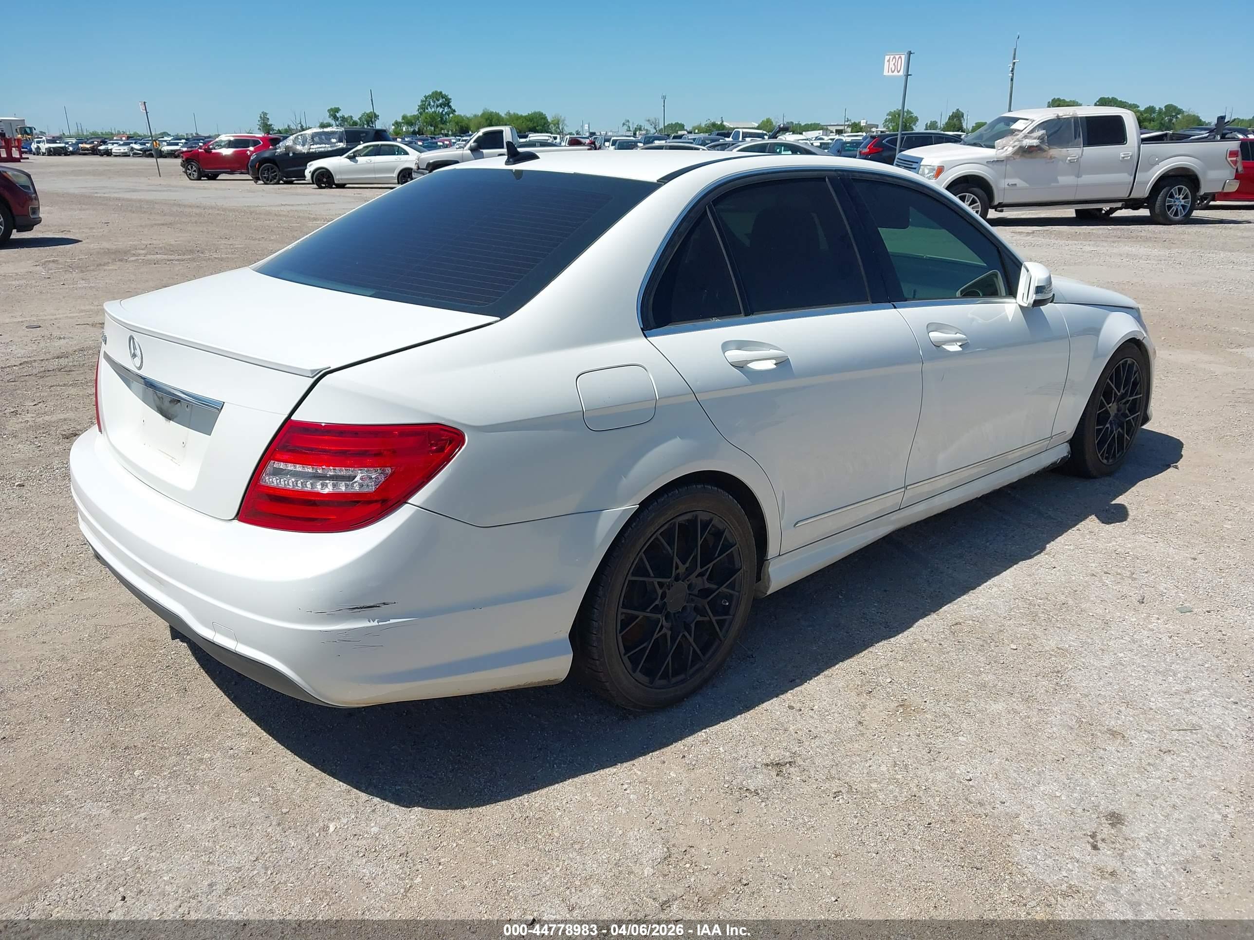 MERCEDES-BENZ C image 4