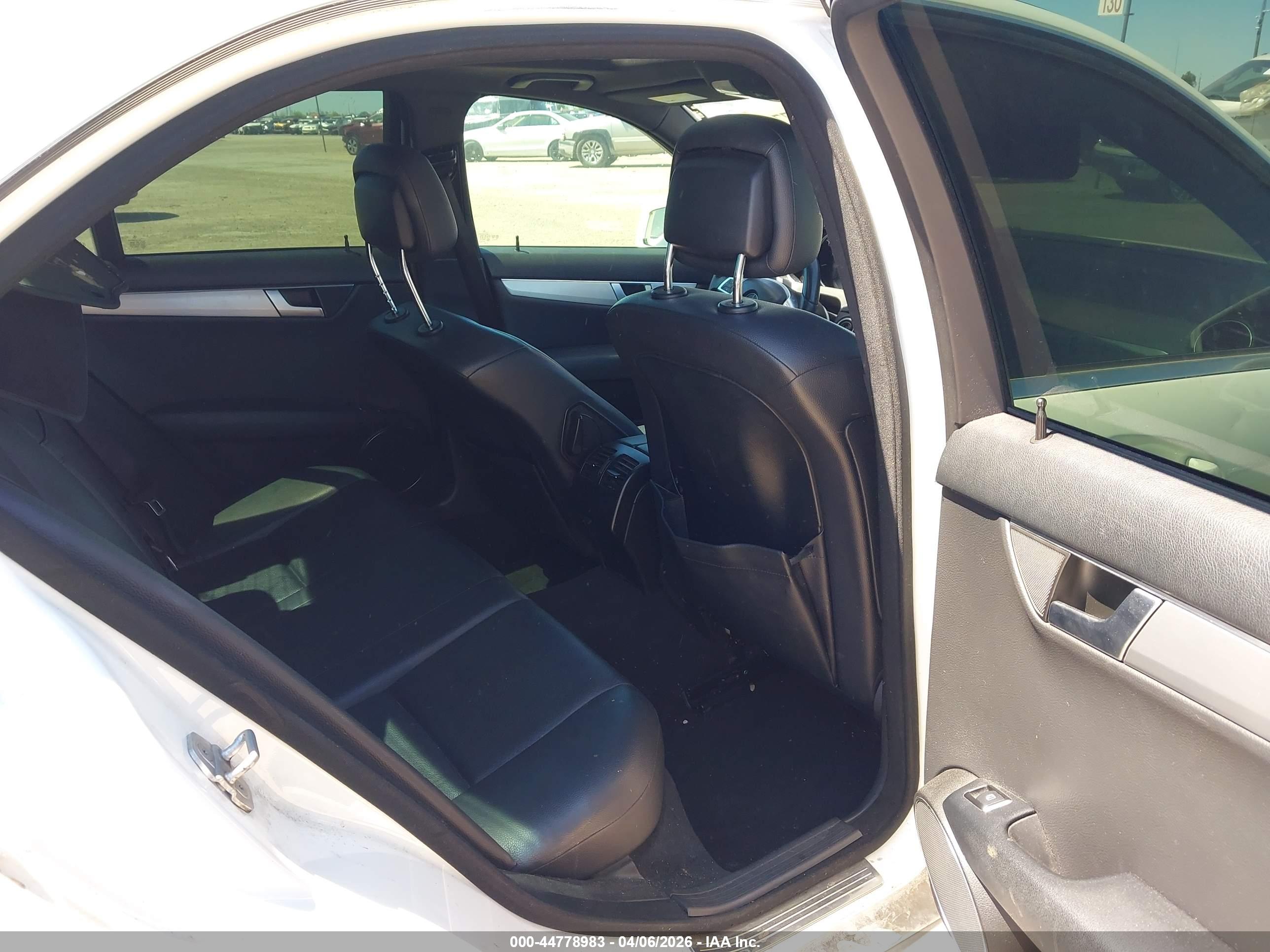 MERCEDES-BENZ C image 8