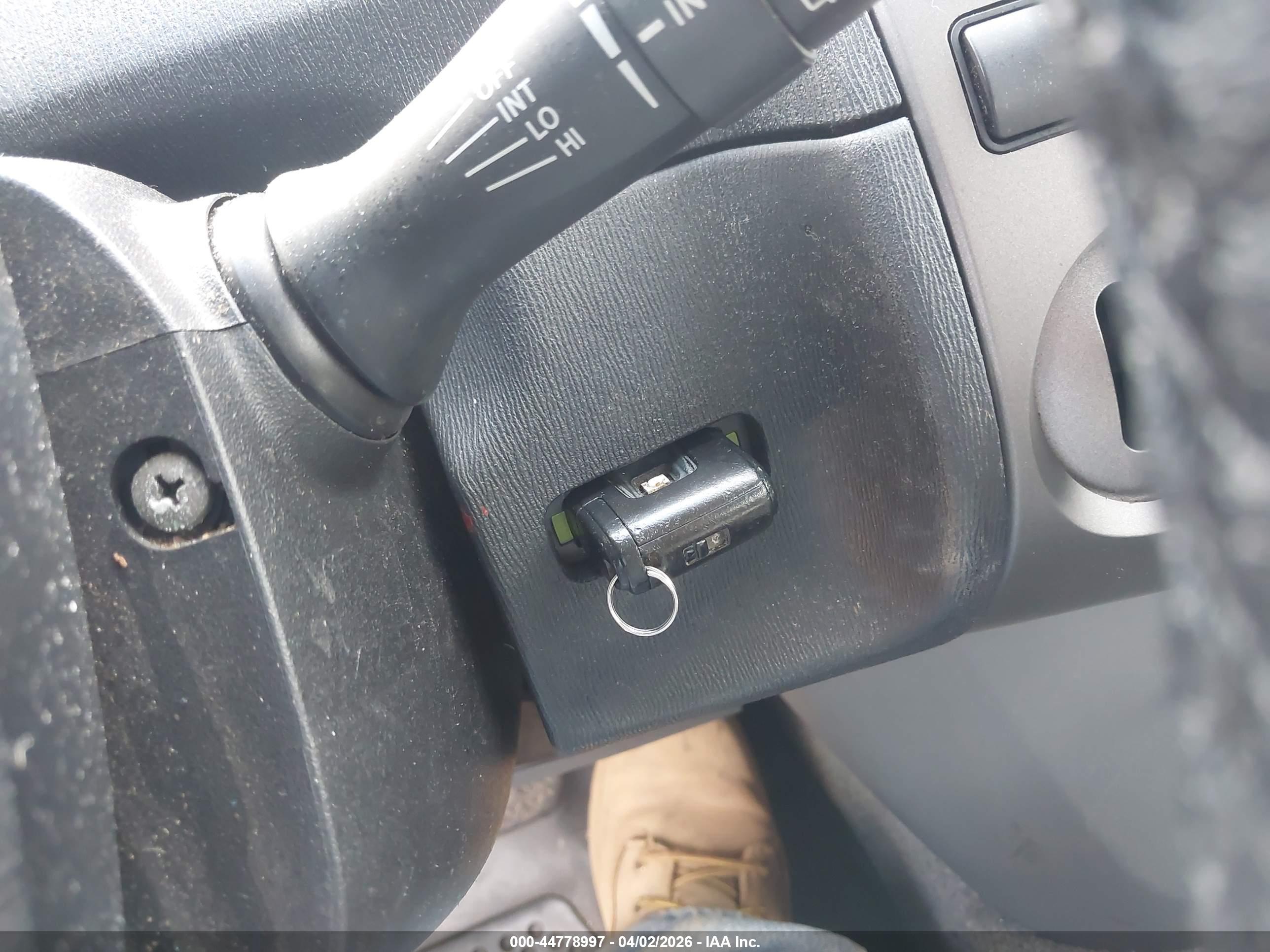 TOYOTA PRIUS image 11