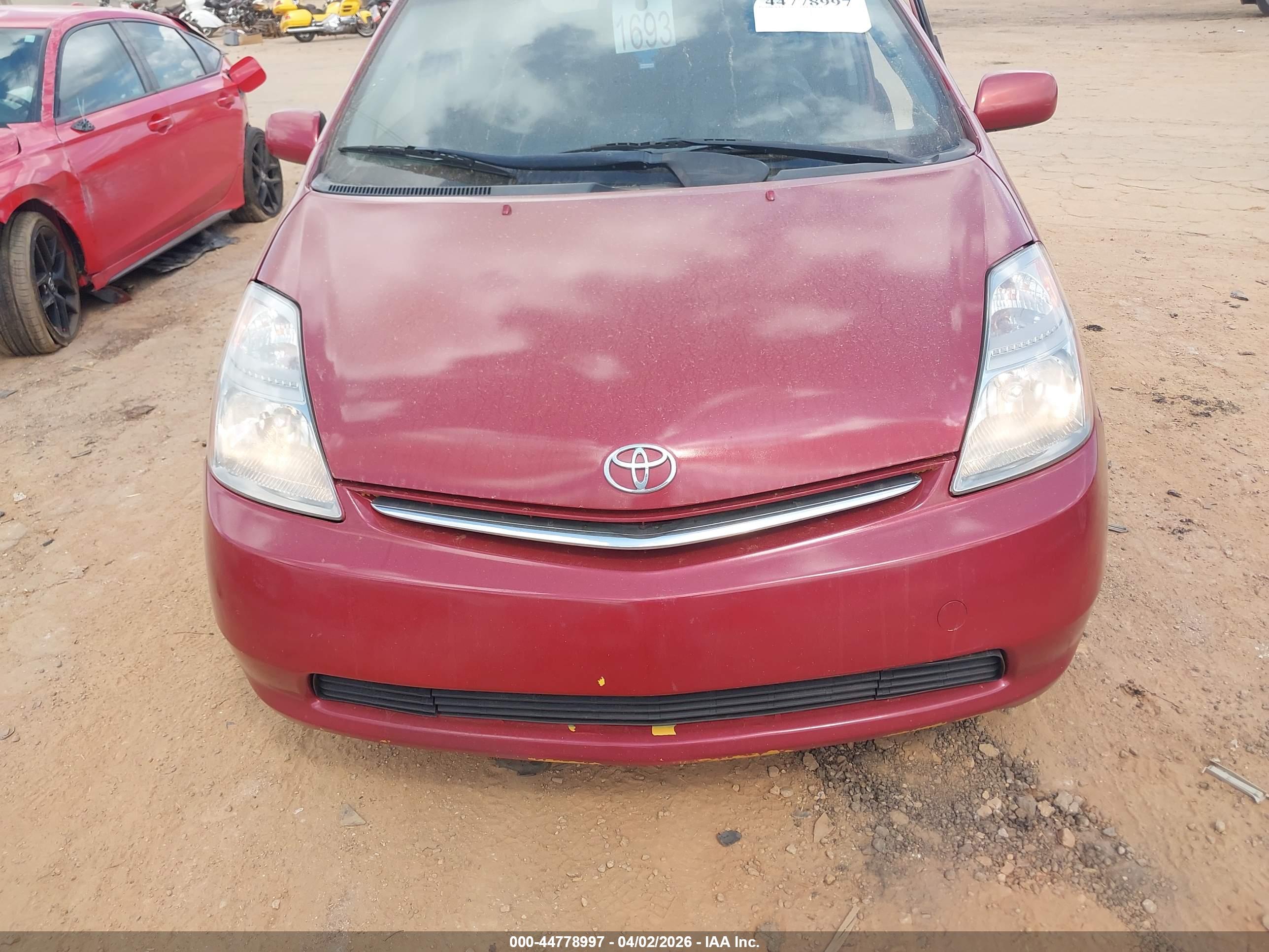 TOYOTA PRIUS image 6