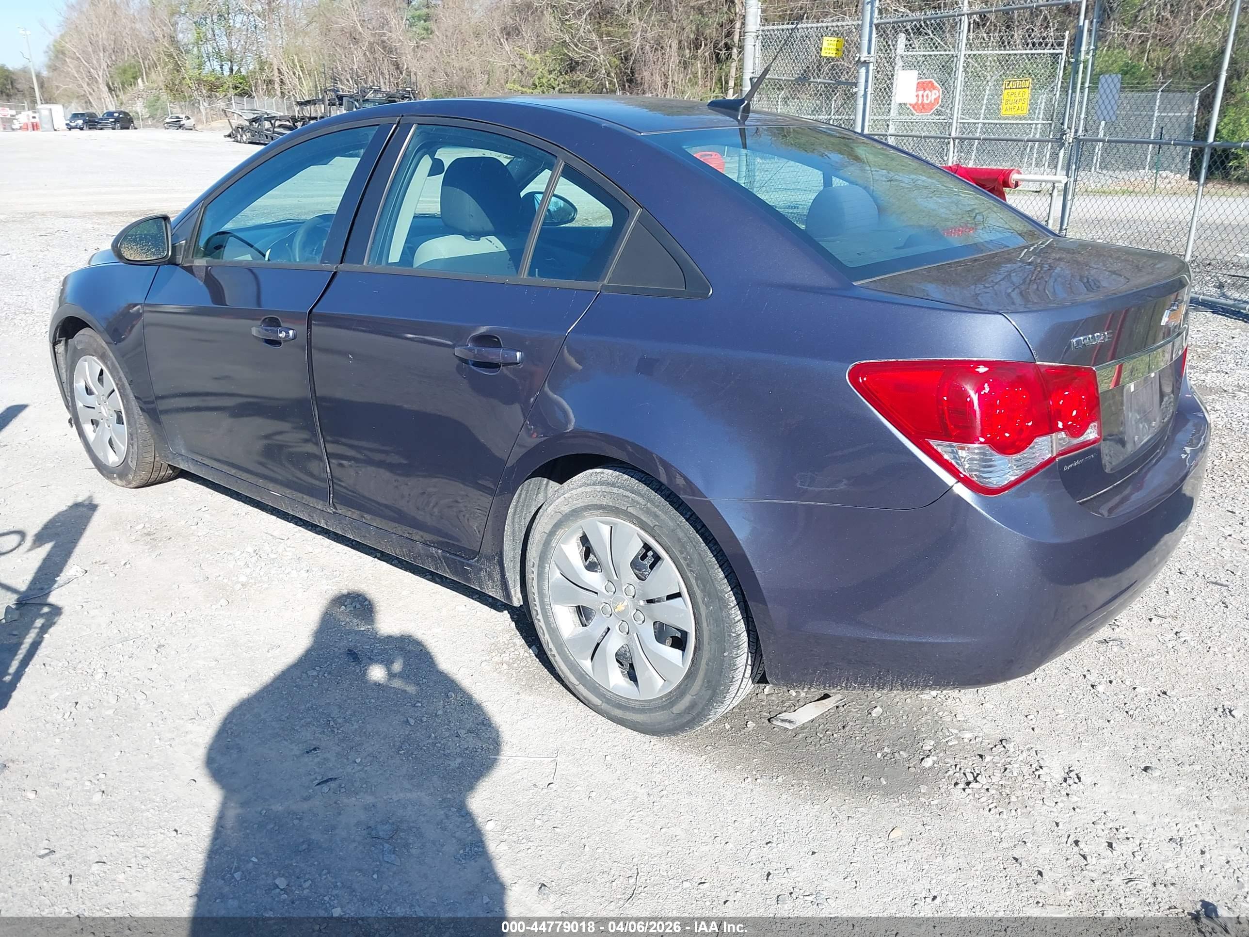 CHEVROLET CRUZE image 3