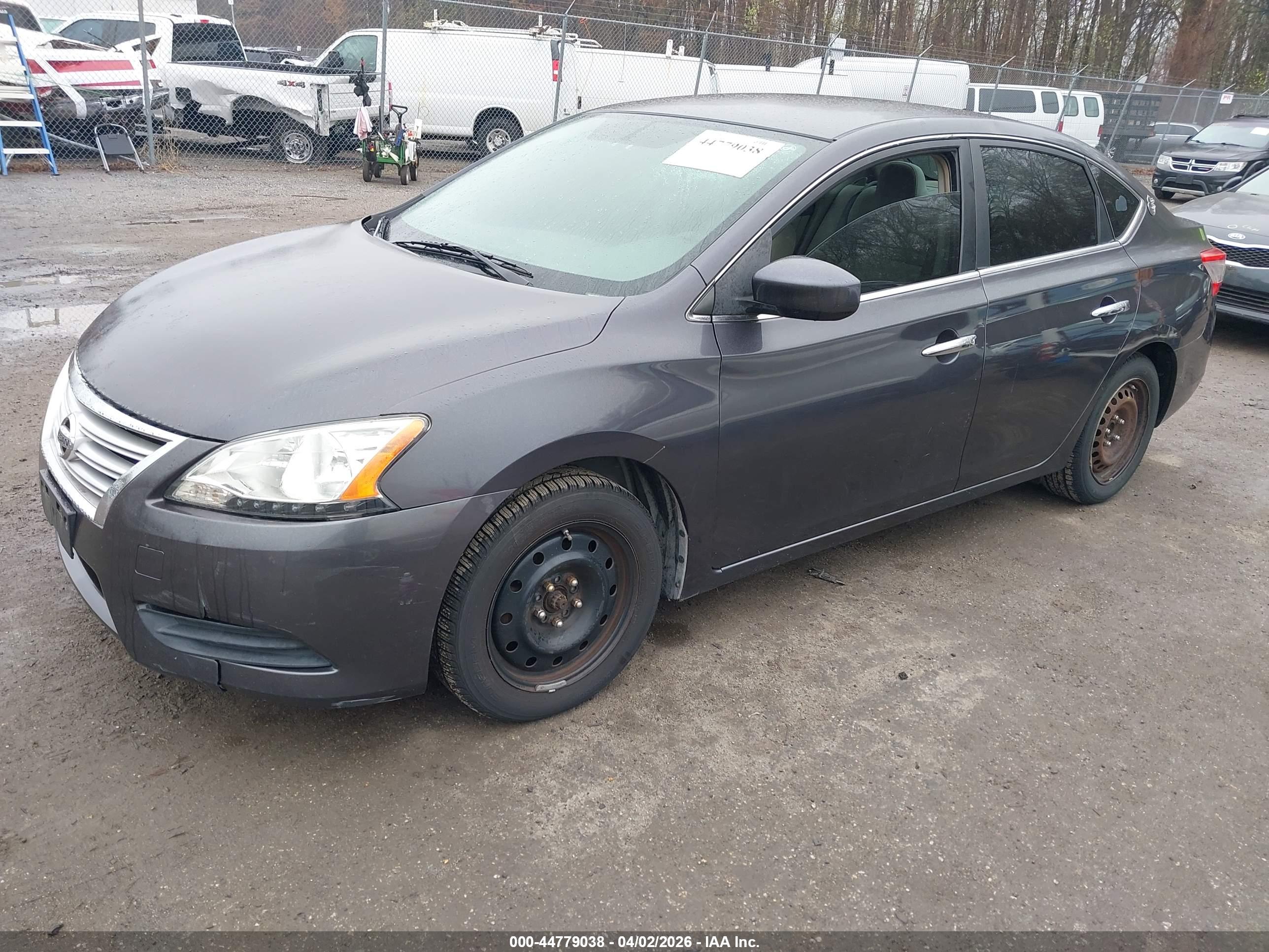 NISSAN SENTRA image 2