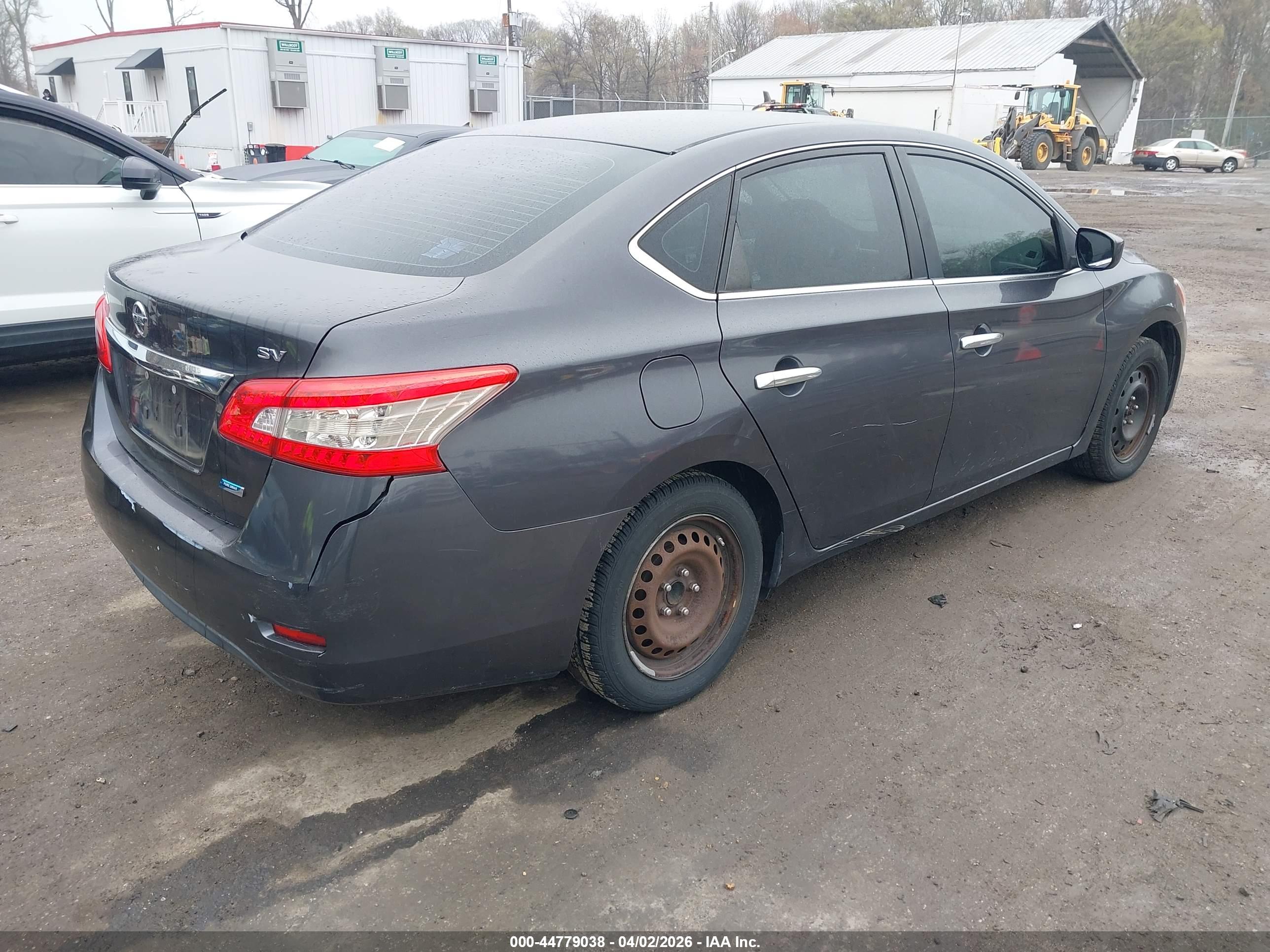 NISSAN SENTRA image 4