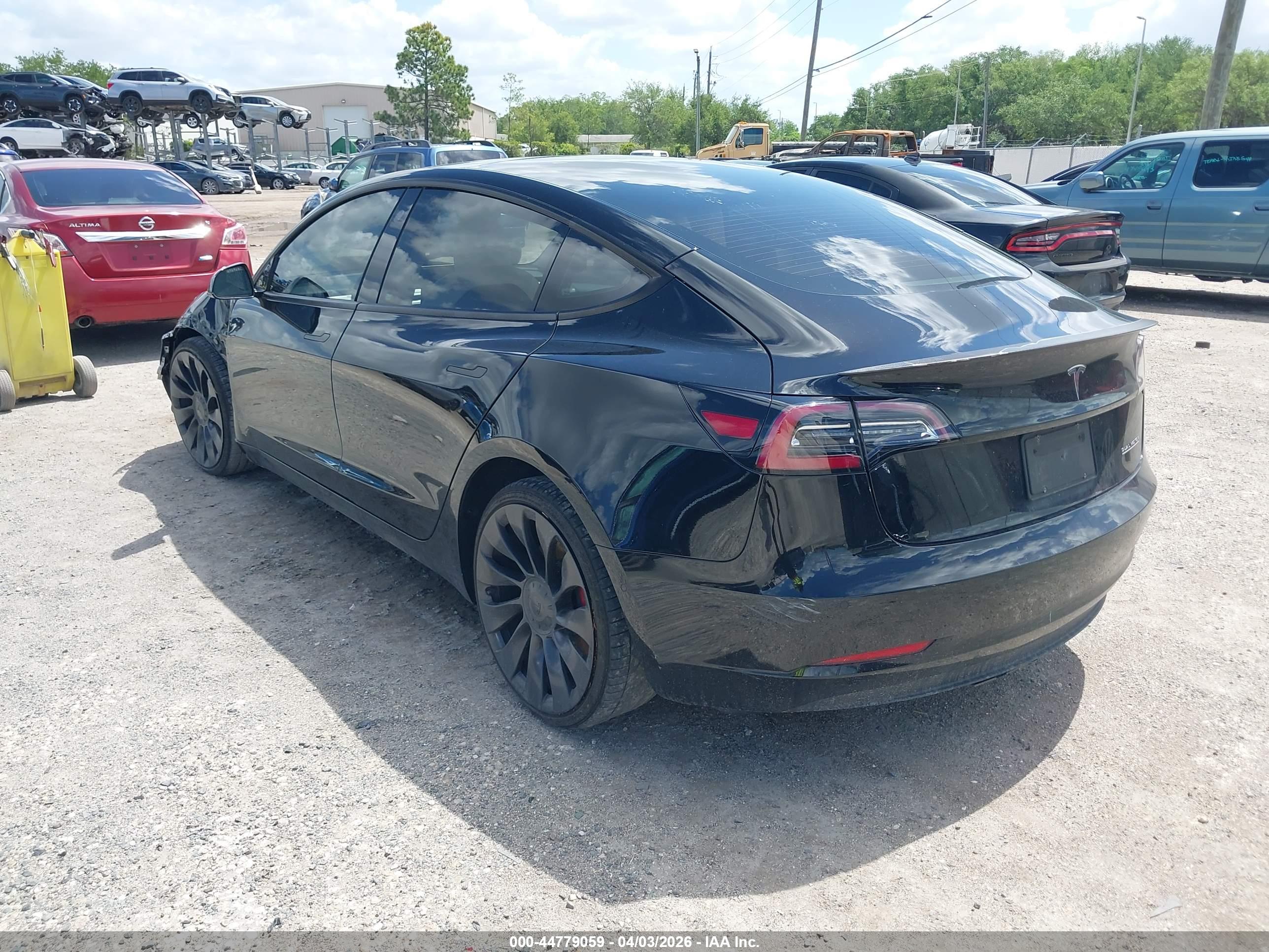 TESLA MODEL image 3