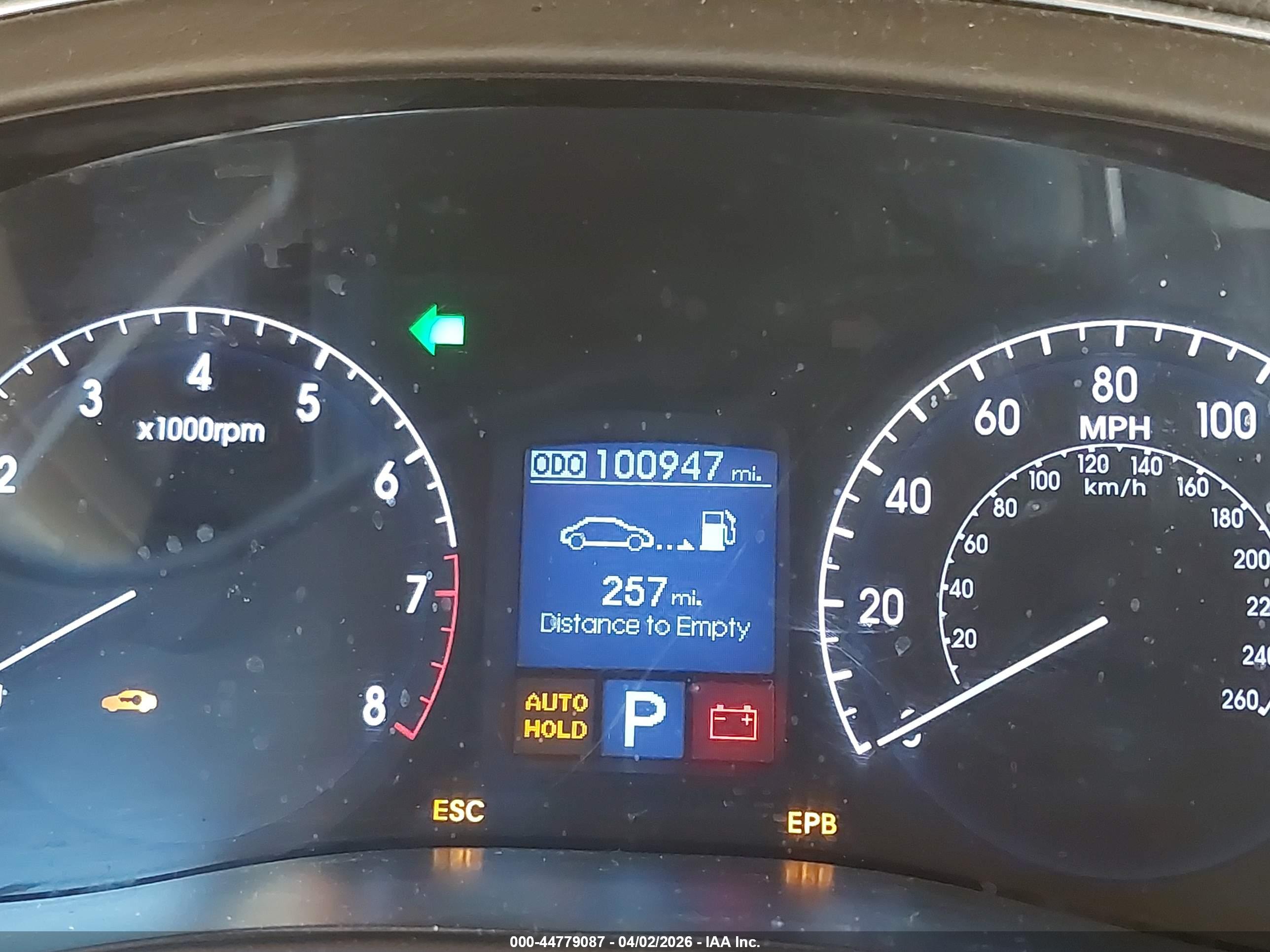 HYUNDAI GENESIS image 7