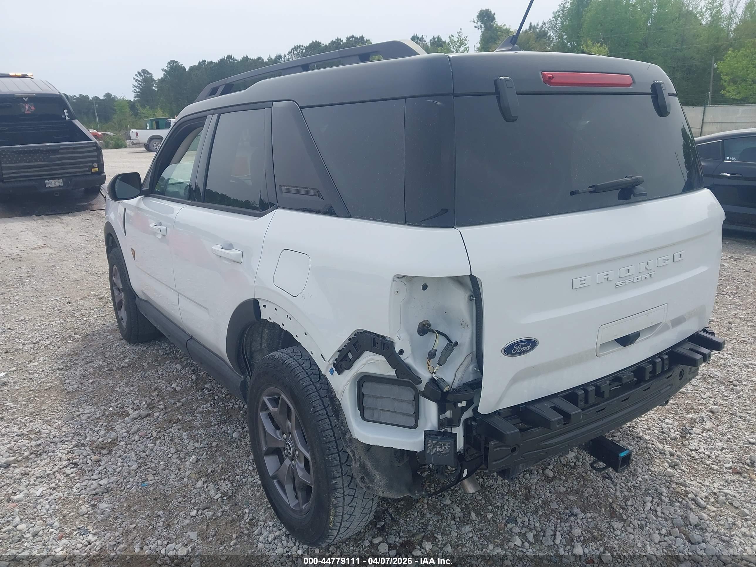 FORD BRONCO image 3