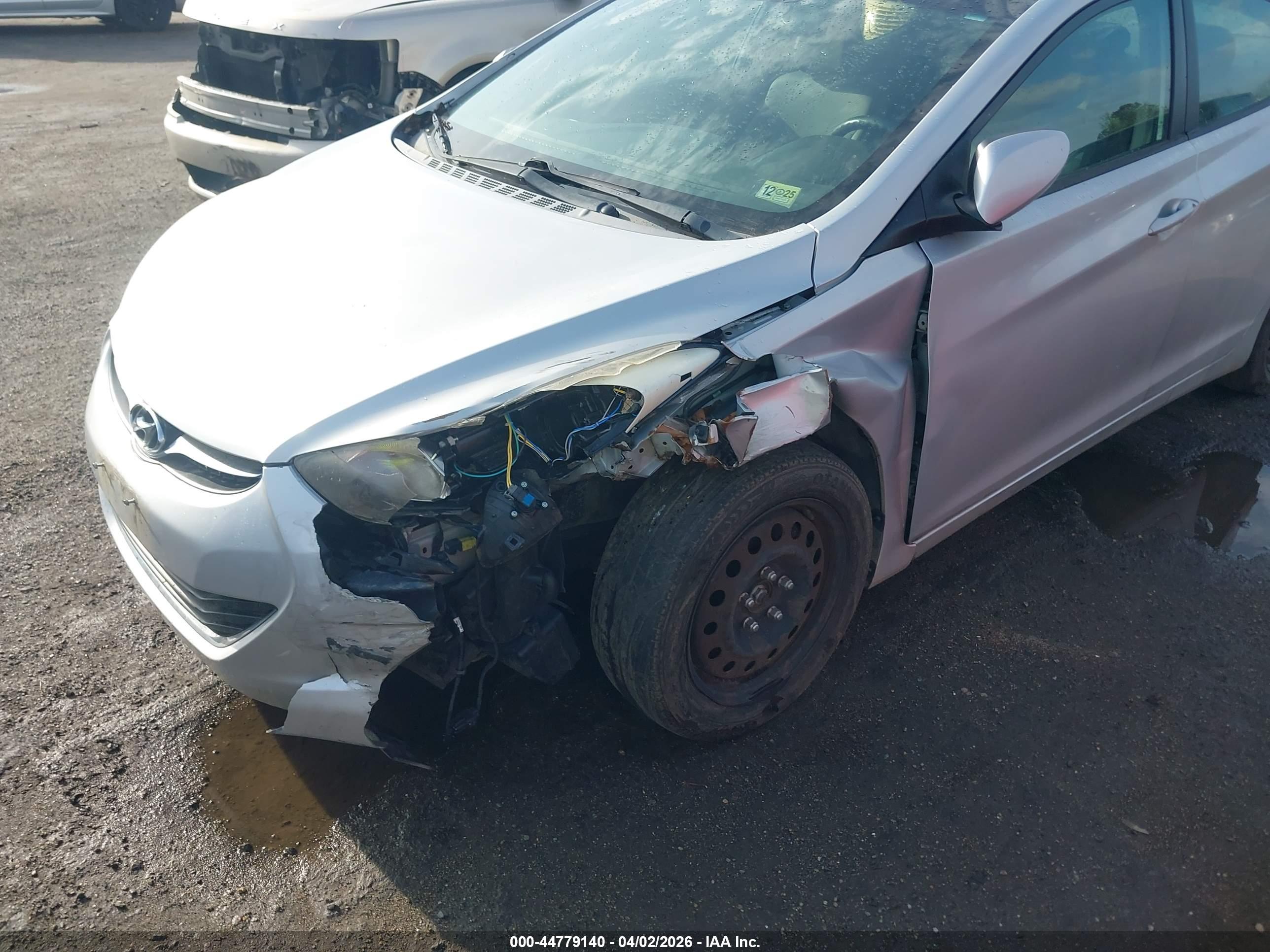 HYUNDAI ELANTRA image 6