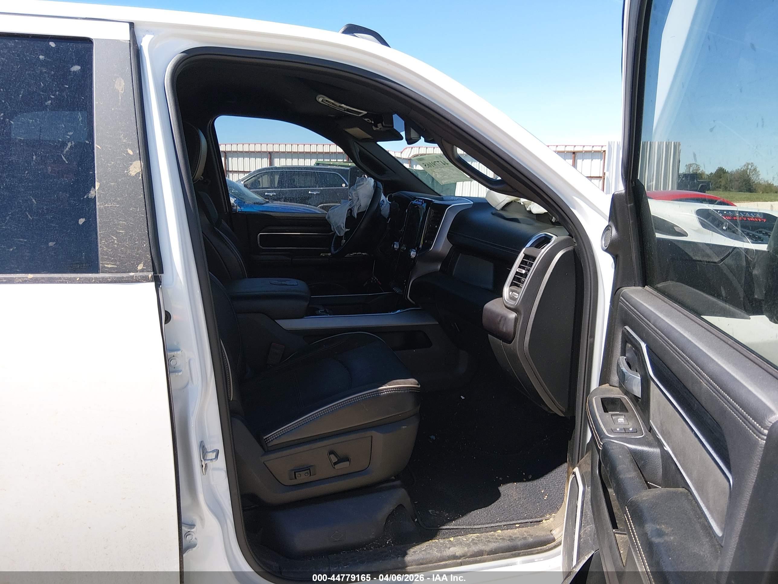 RAM 2500 image 5
