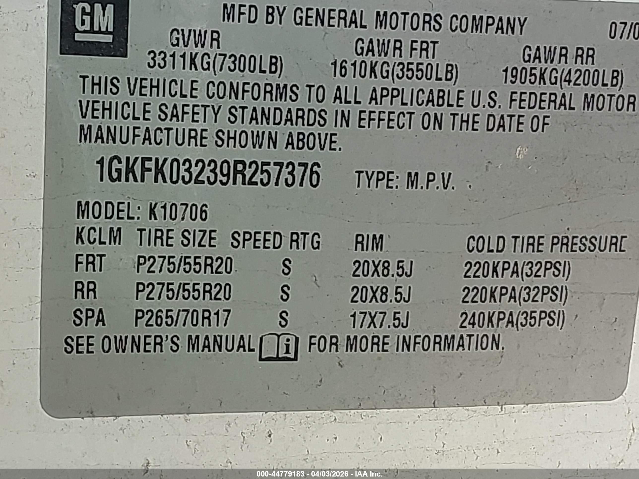 GMC YUKON image 9