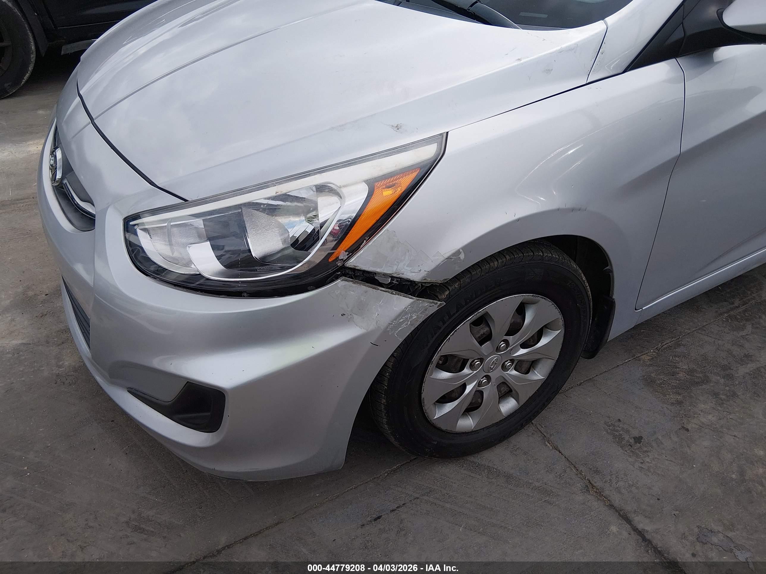 HYUNDAI ACCENT image 6