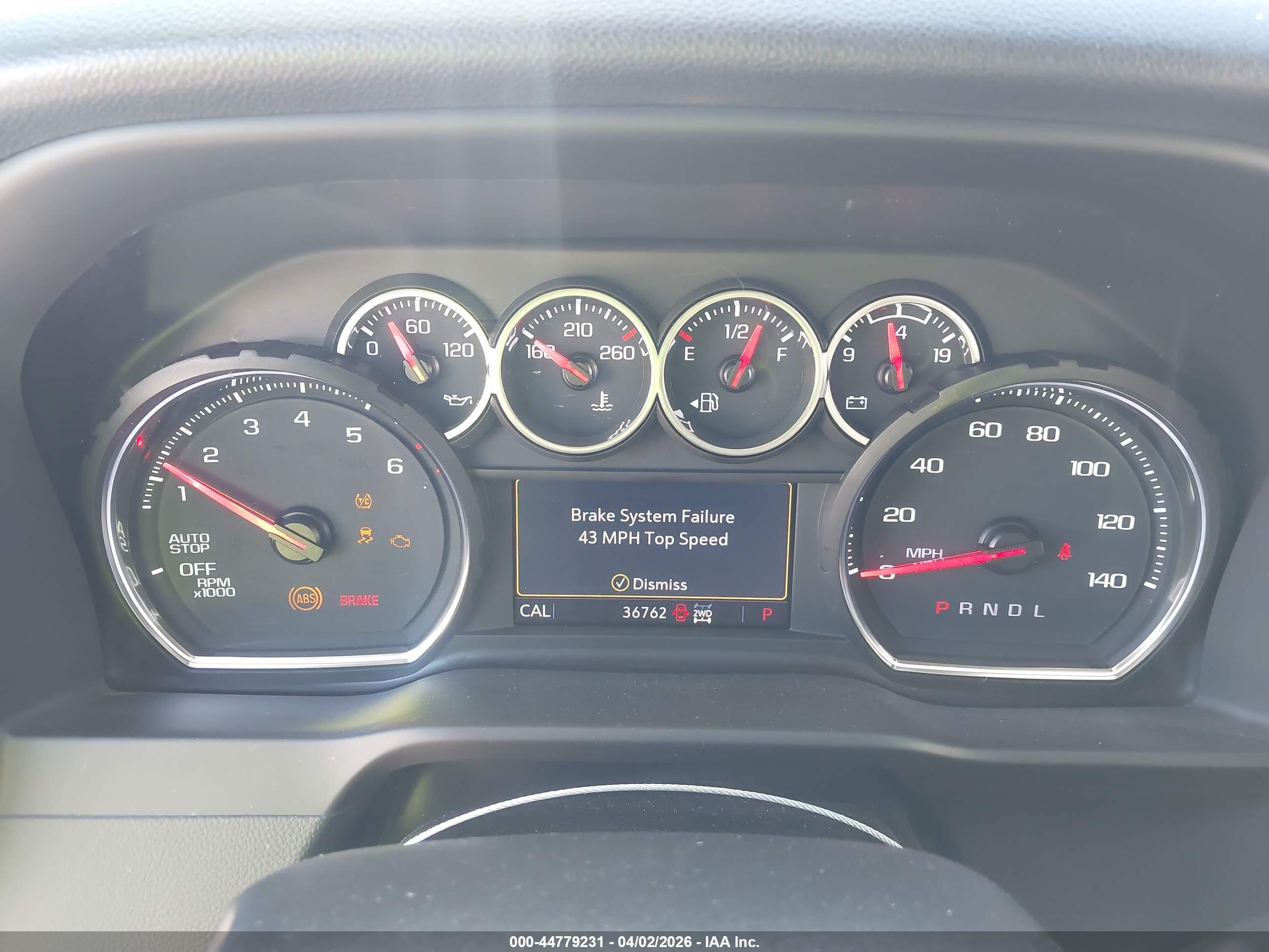 CHEVROLET SILVERADO image 7
