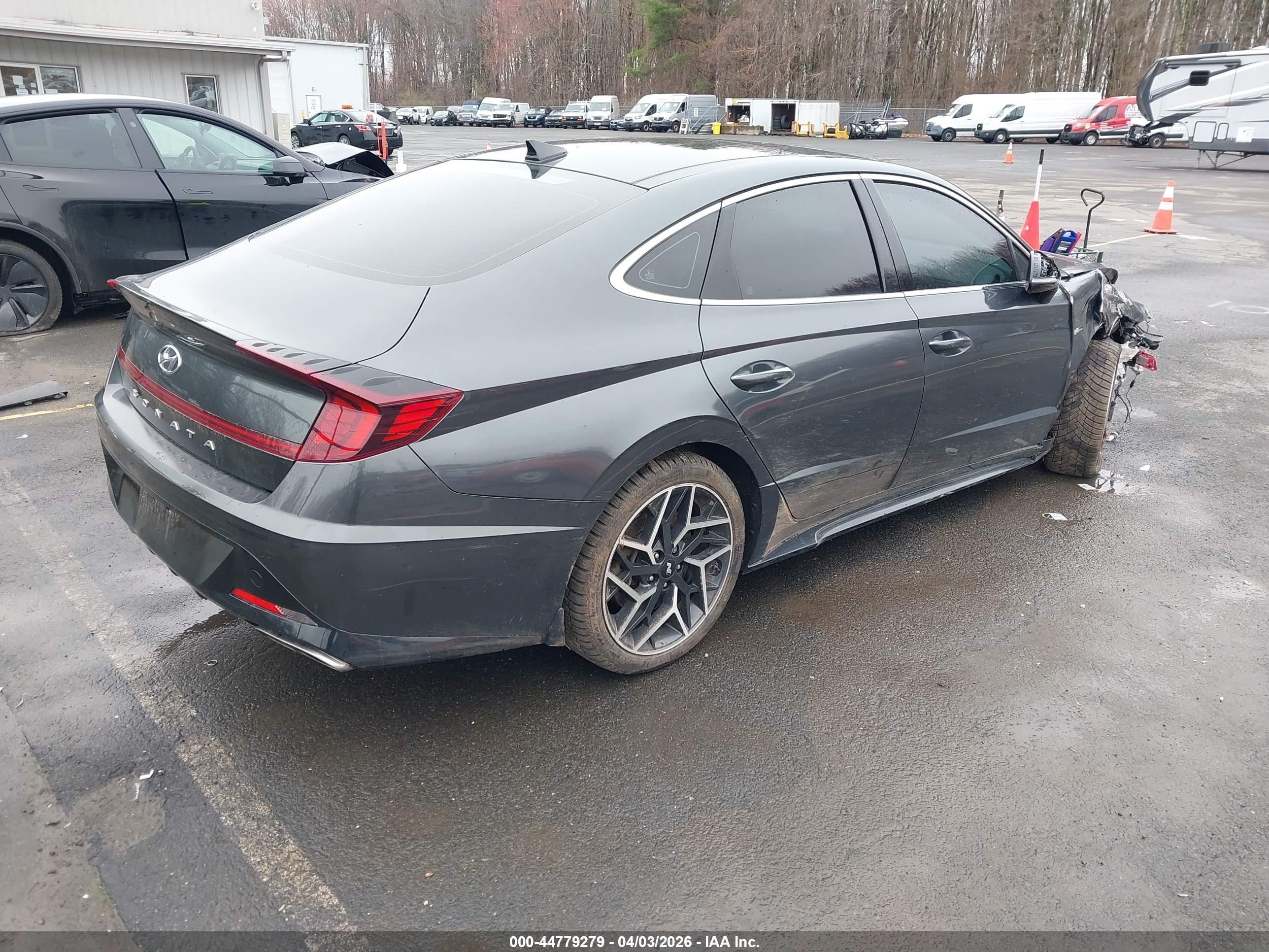 HYUNDAI SONATA image 4