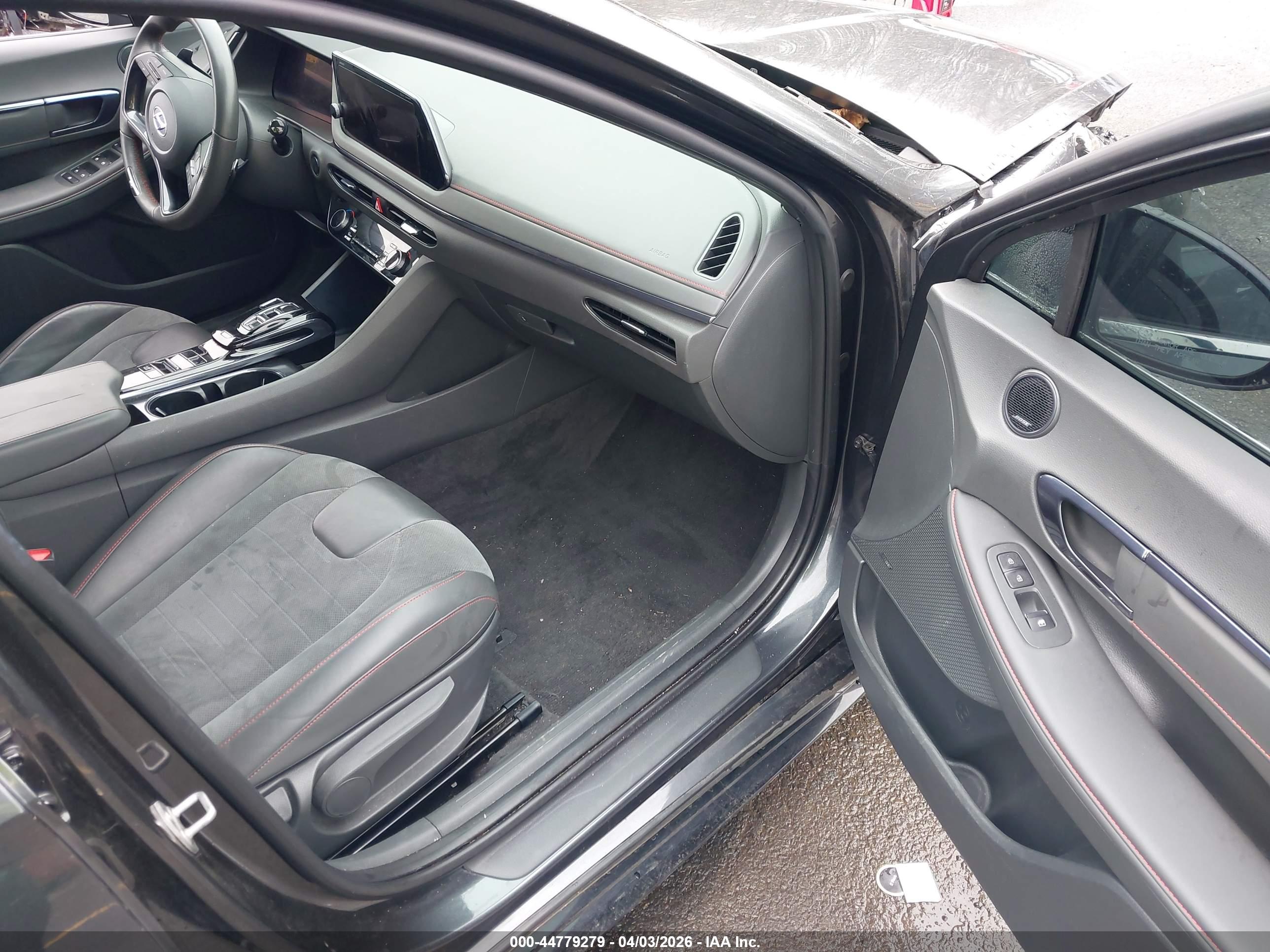HYUNDAI SONATA image 5
