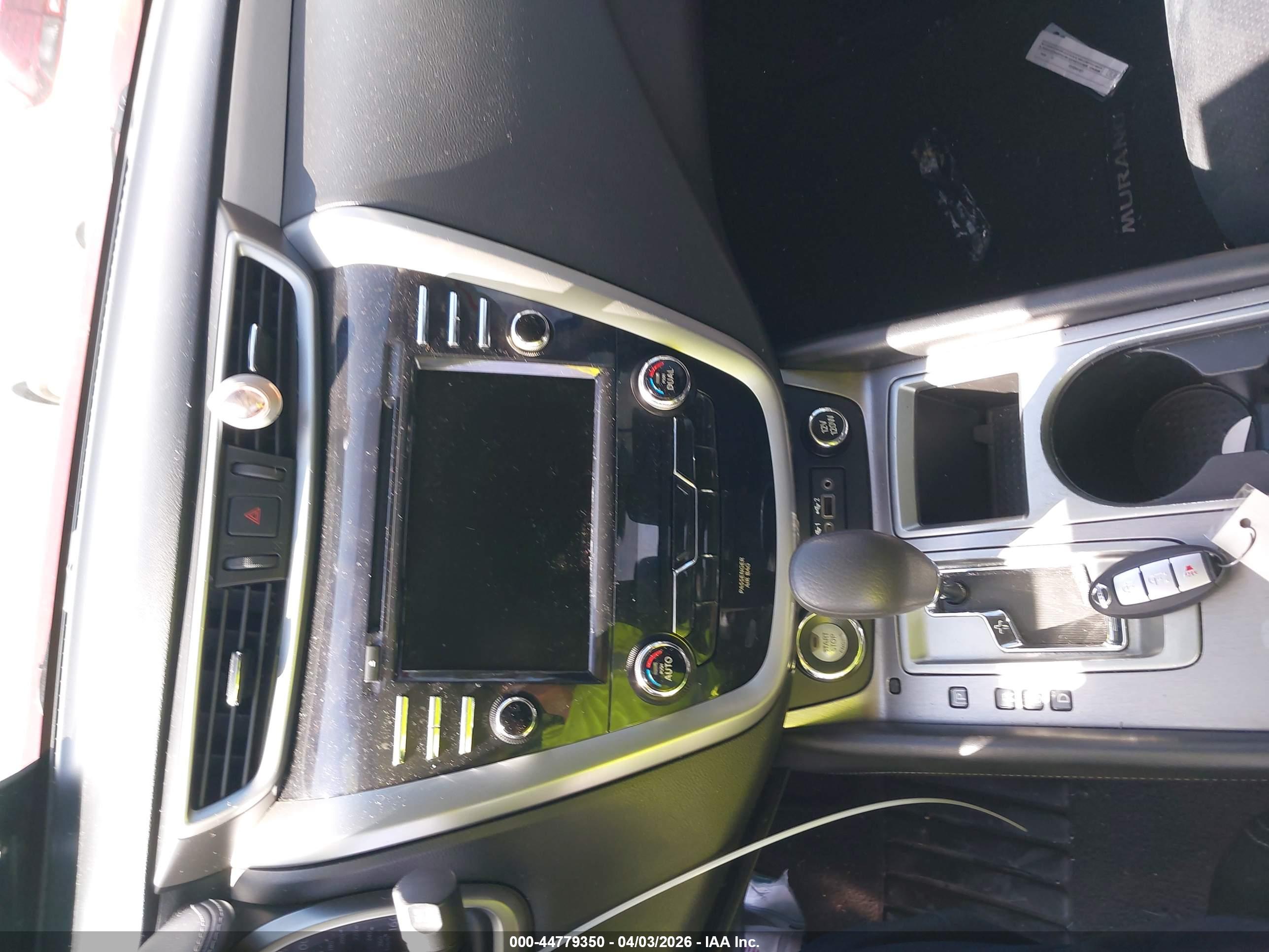 NISSAN MURANO image 11