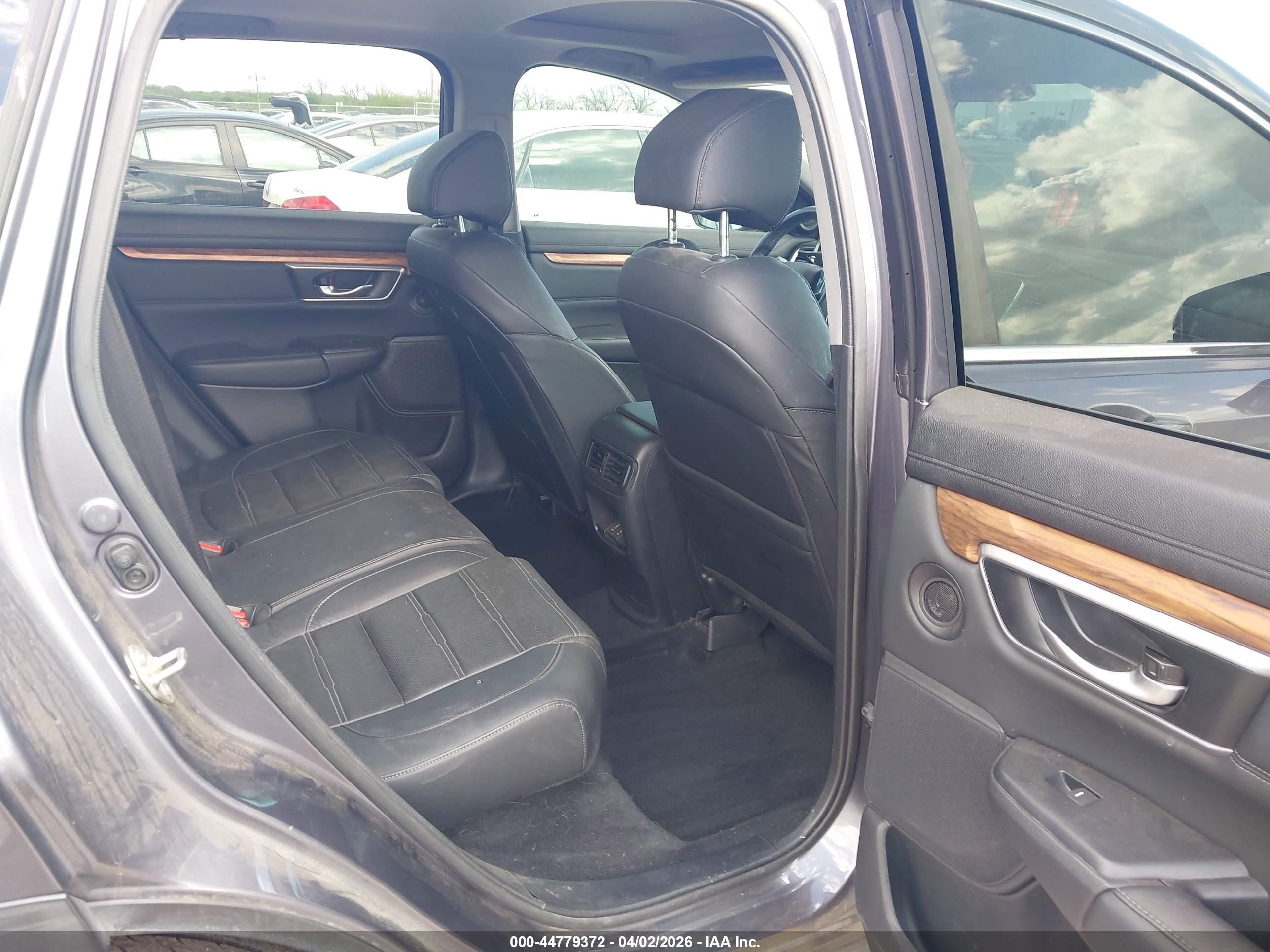 HONDA CR-V image 8