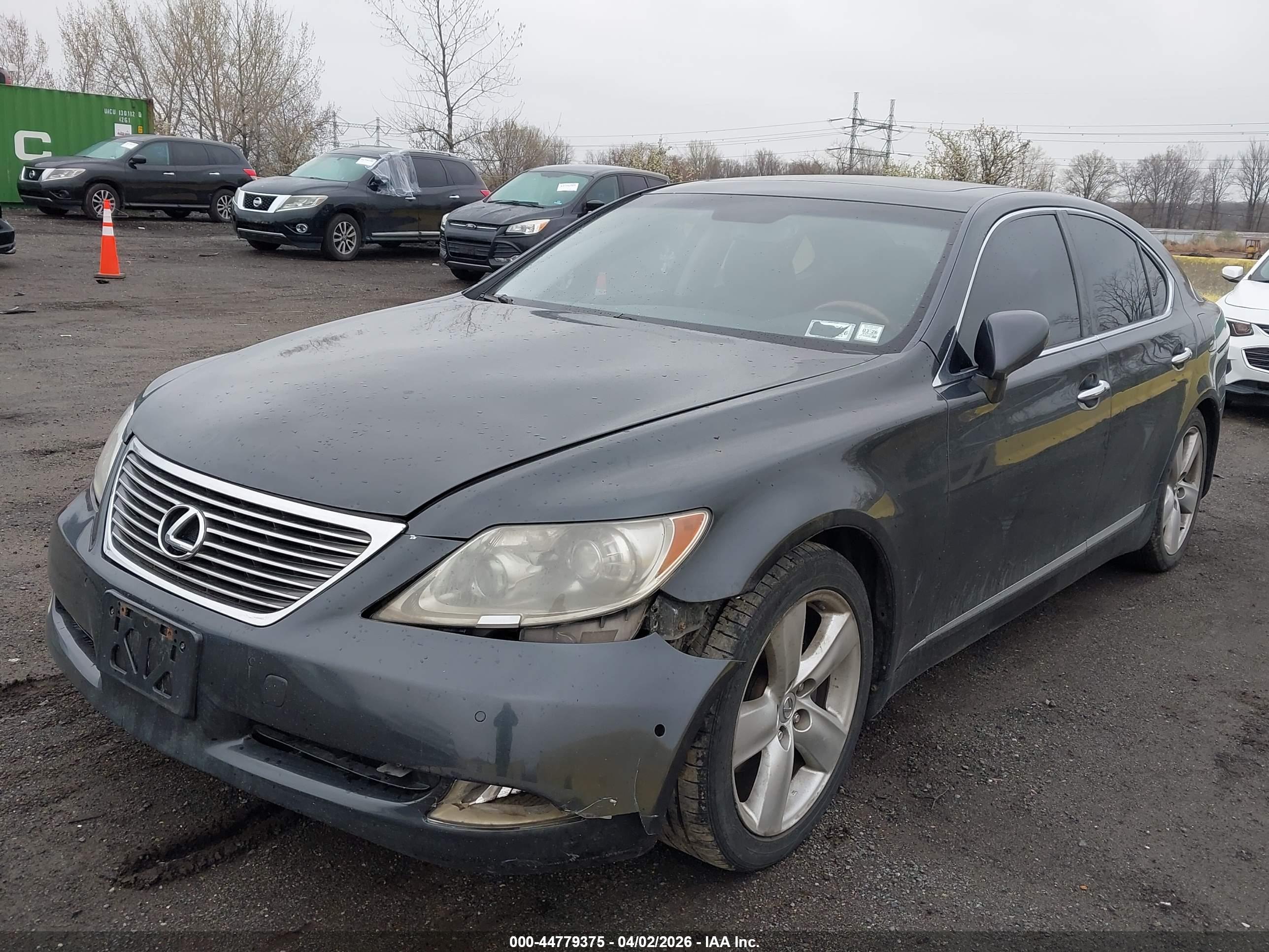 LEXUS LS image 6