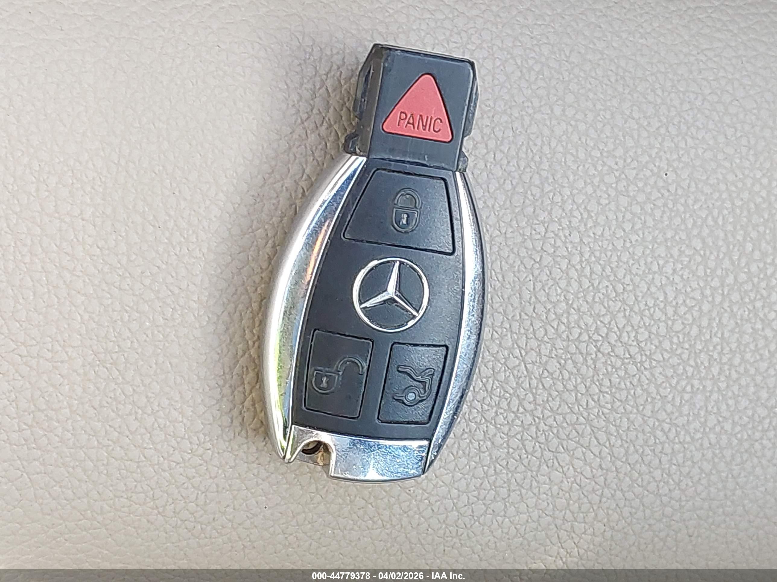 MERCEDES-BENZ E image 11