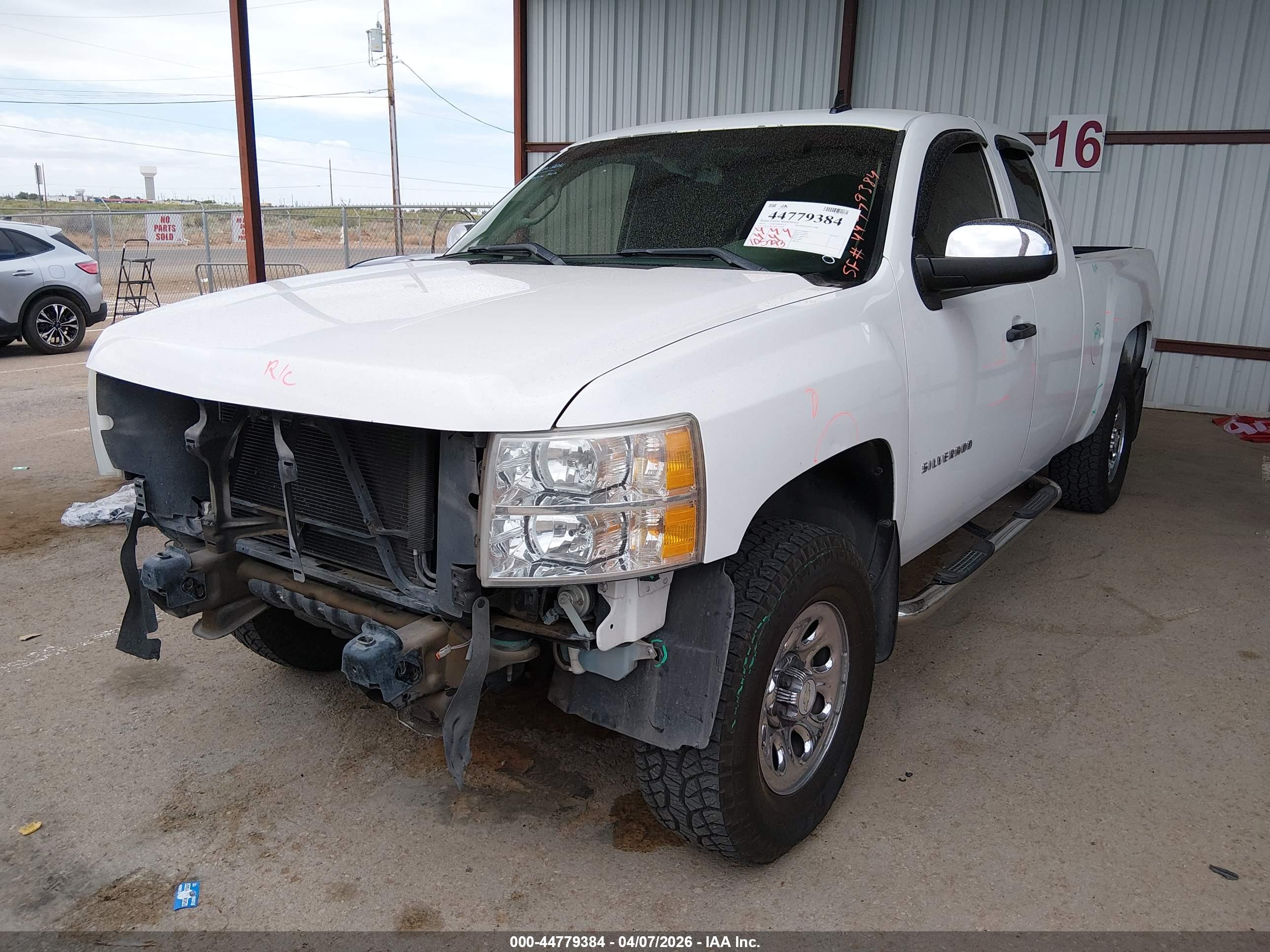 CHEVROLET SILVERADO image 2