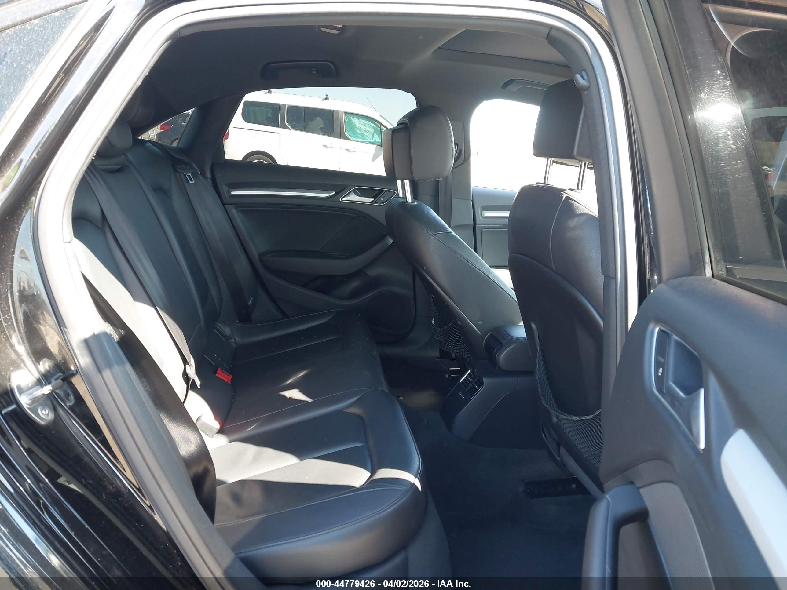 AUDI A3 image 8