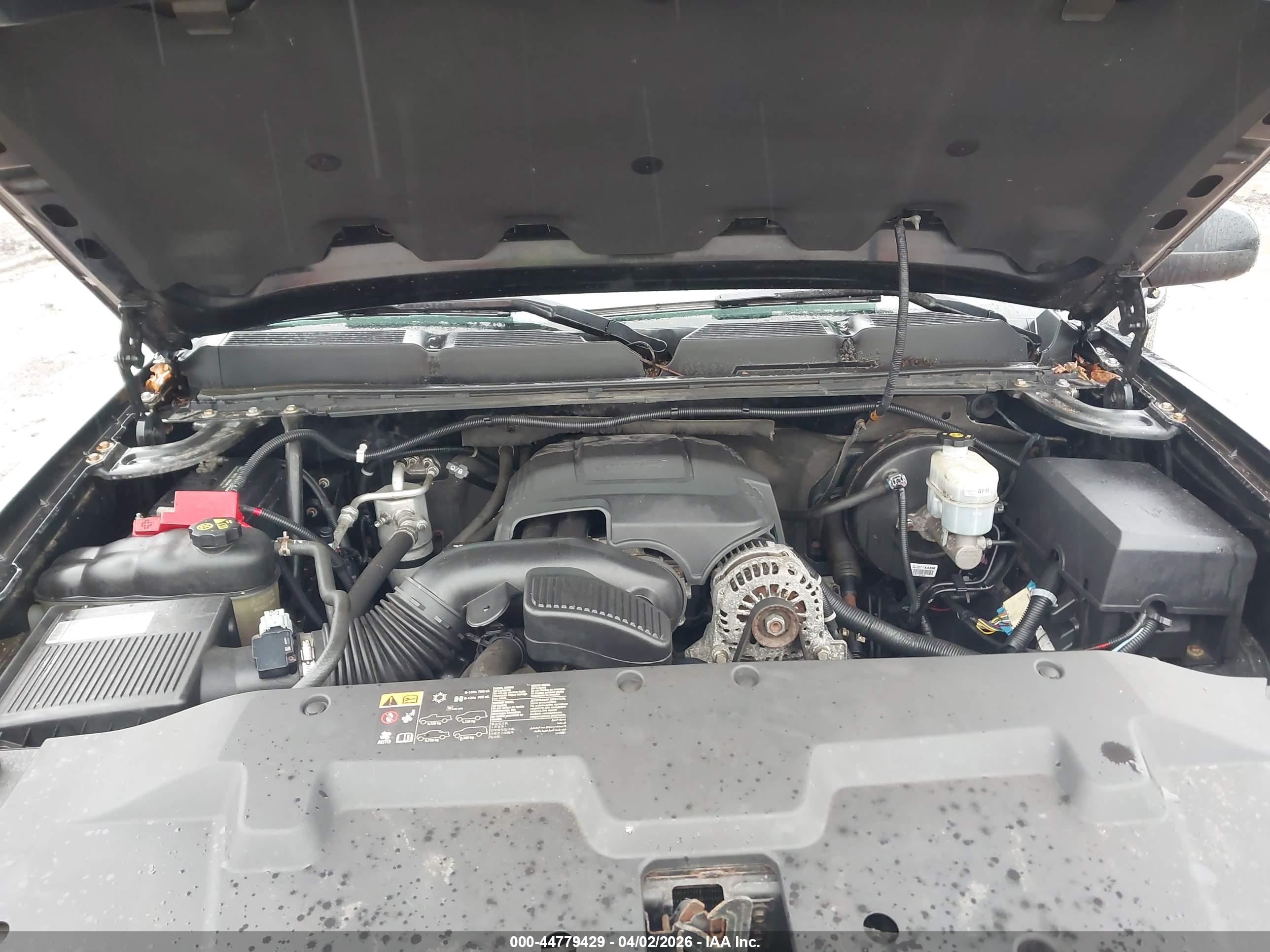 CHEVROLET SILVERADO image 10