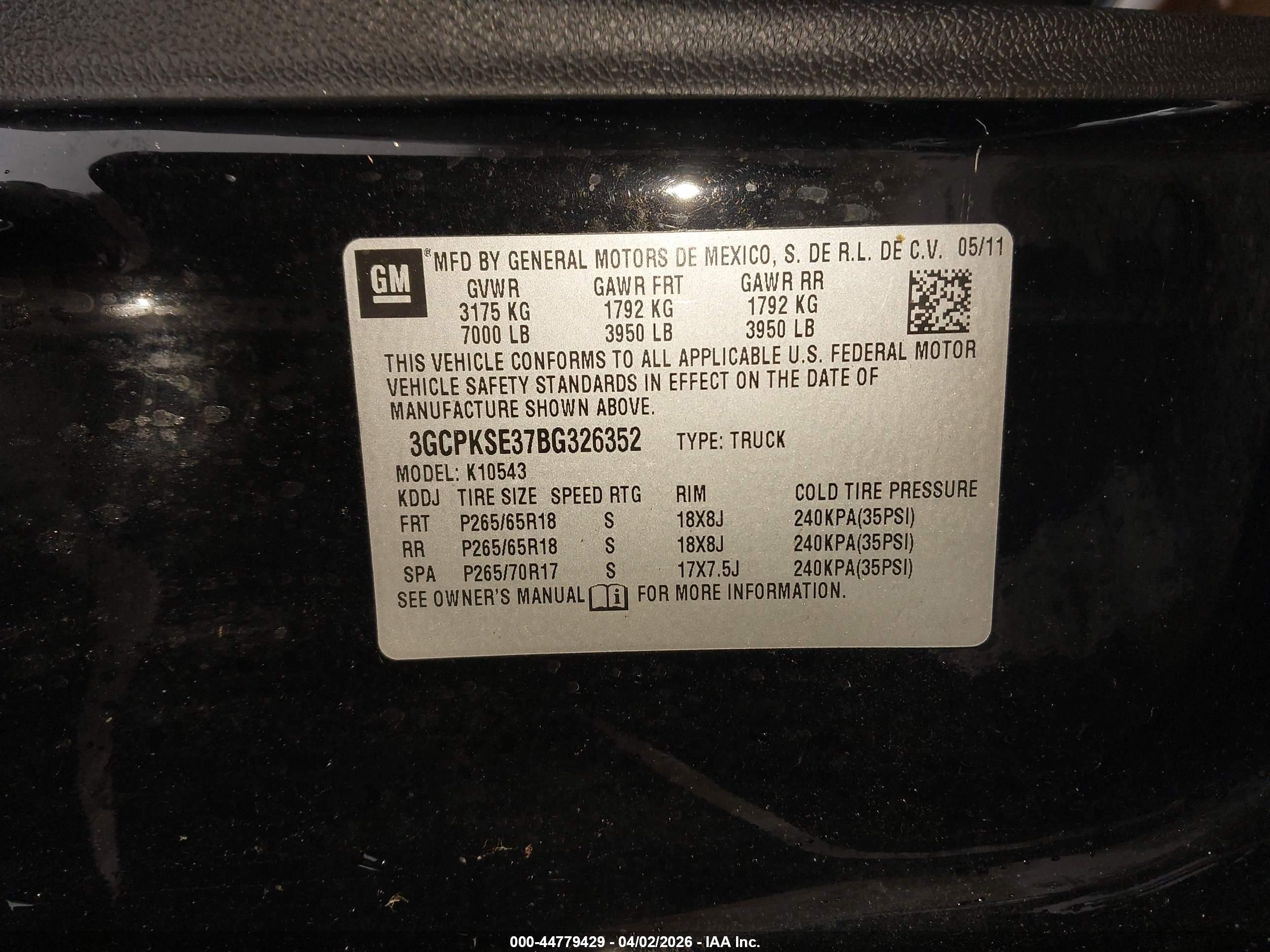 CHEVROLET SILVERADO image 9