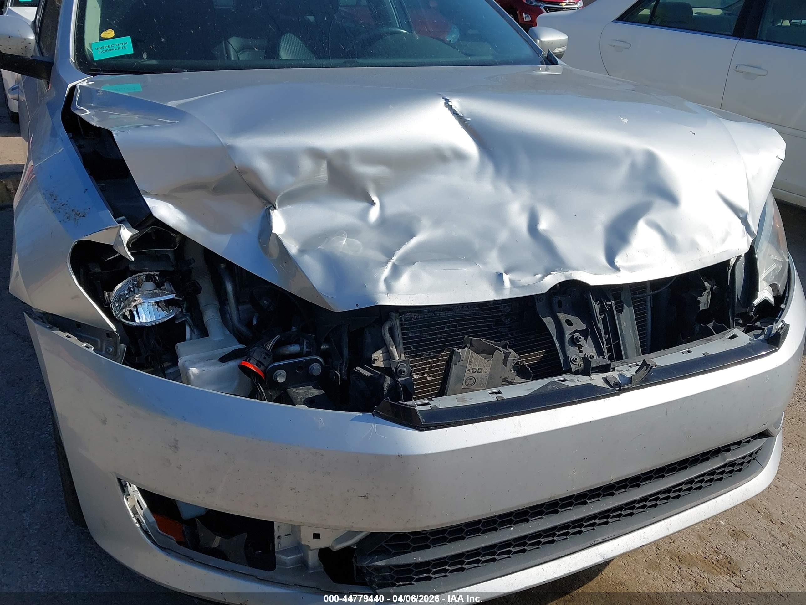 VOLKSWAGEN PASSAT image 6