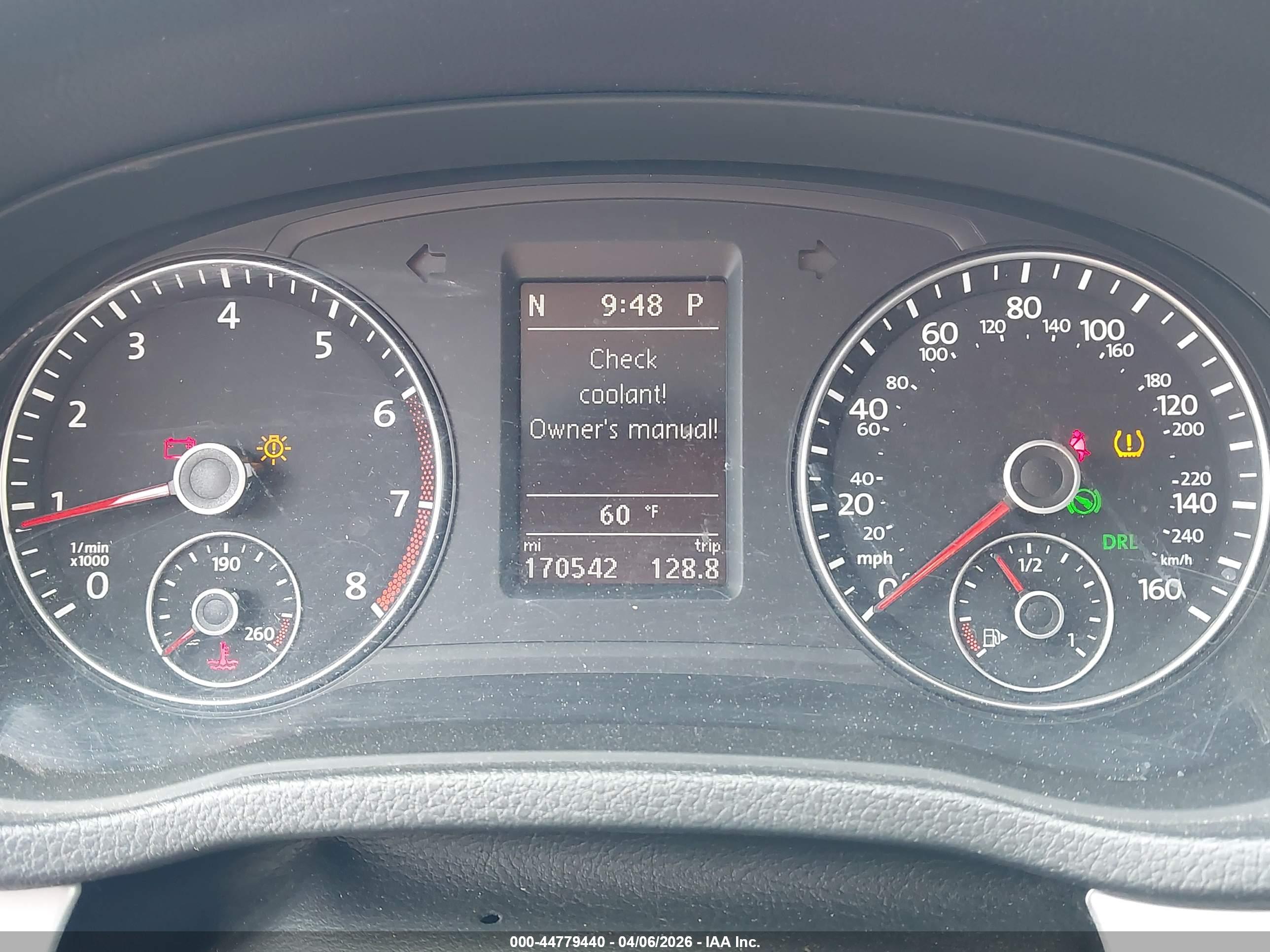 VOLKSWAGEN PASSAT image 7