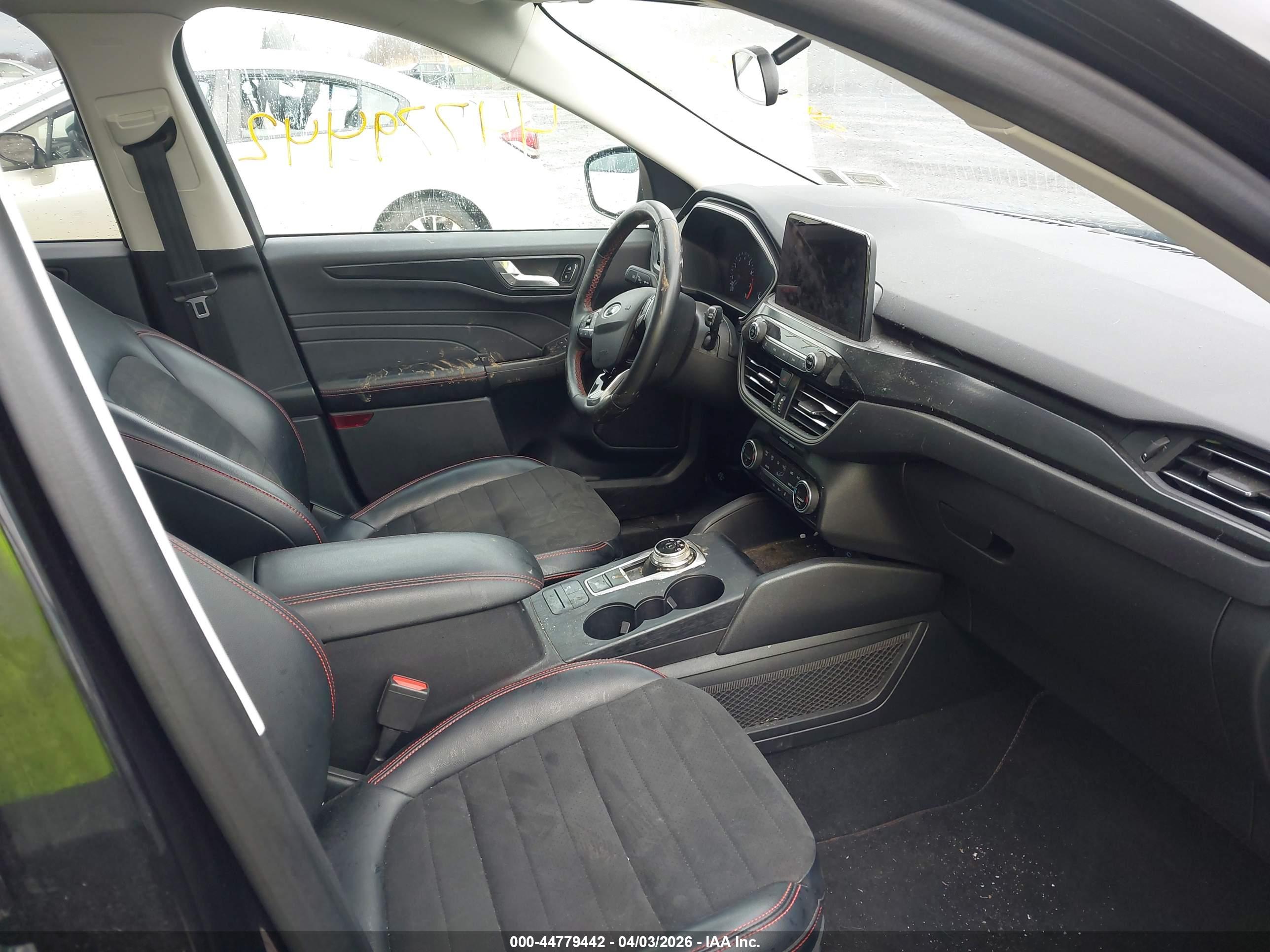 FORD ESCAPE image 5
