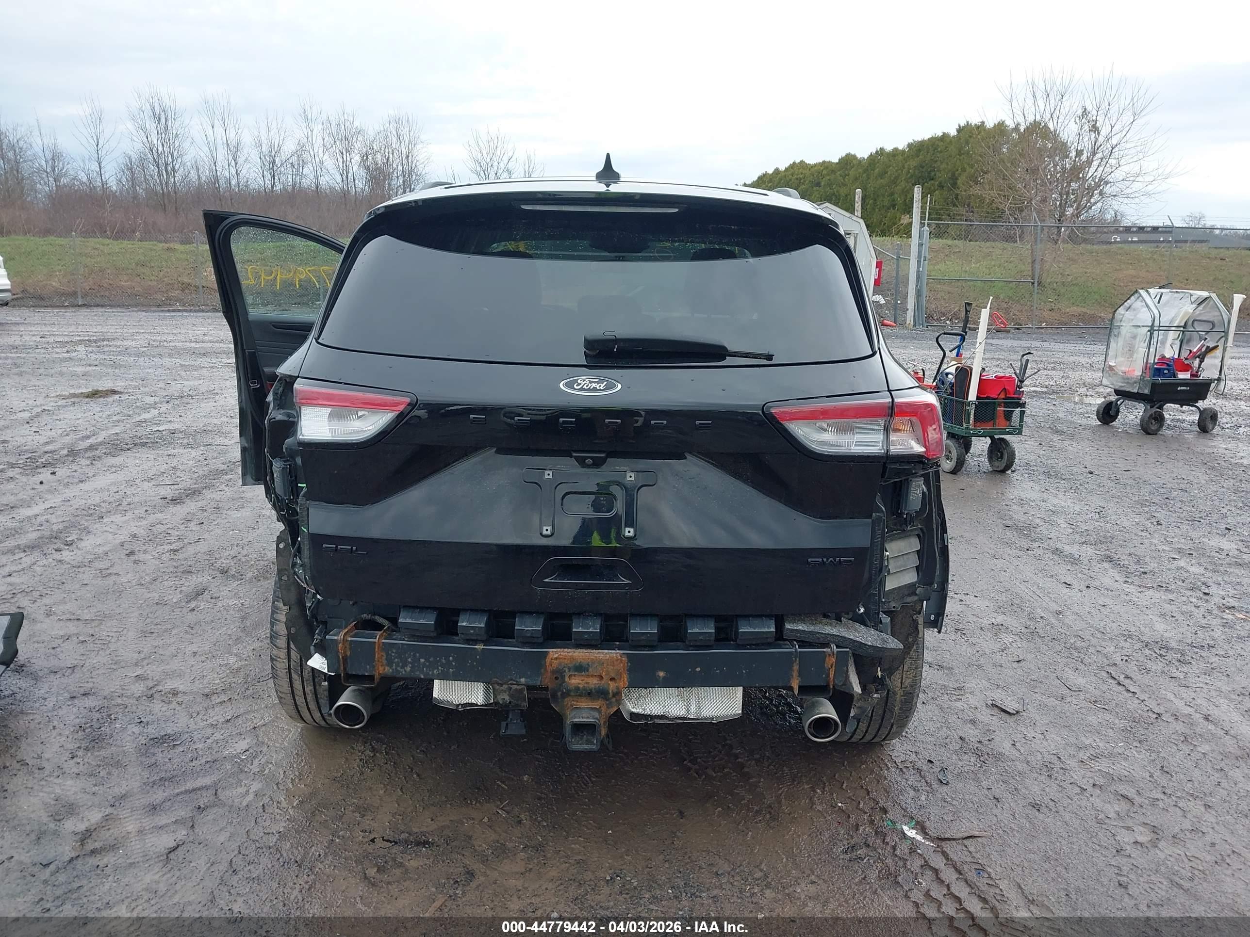 FORD ESCAPE image 6