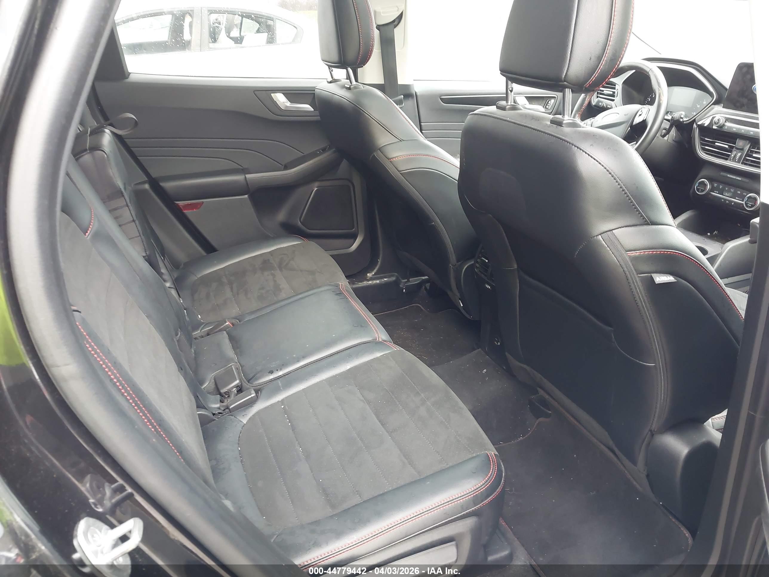 FORD ESCAPE image 8