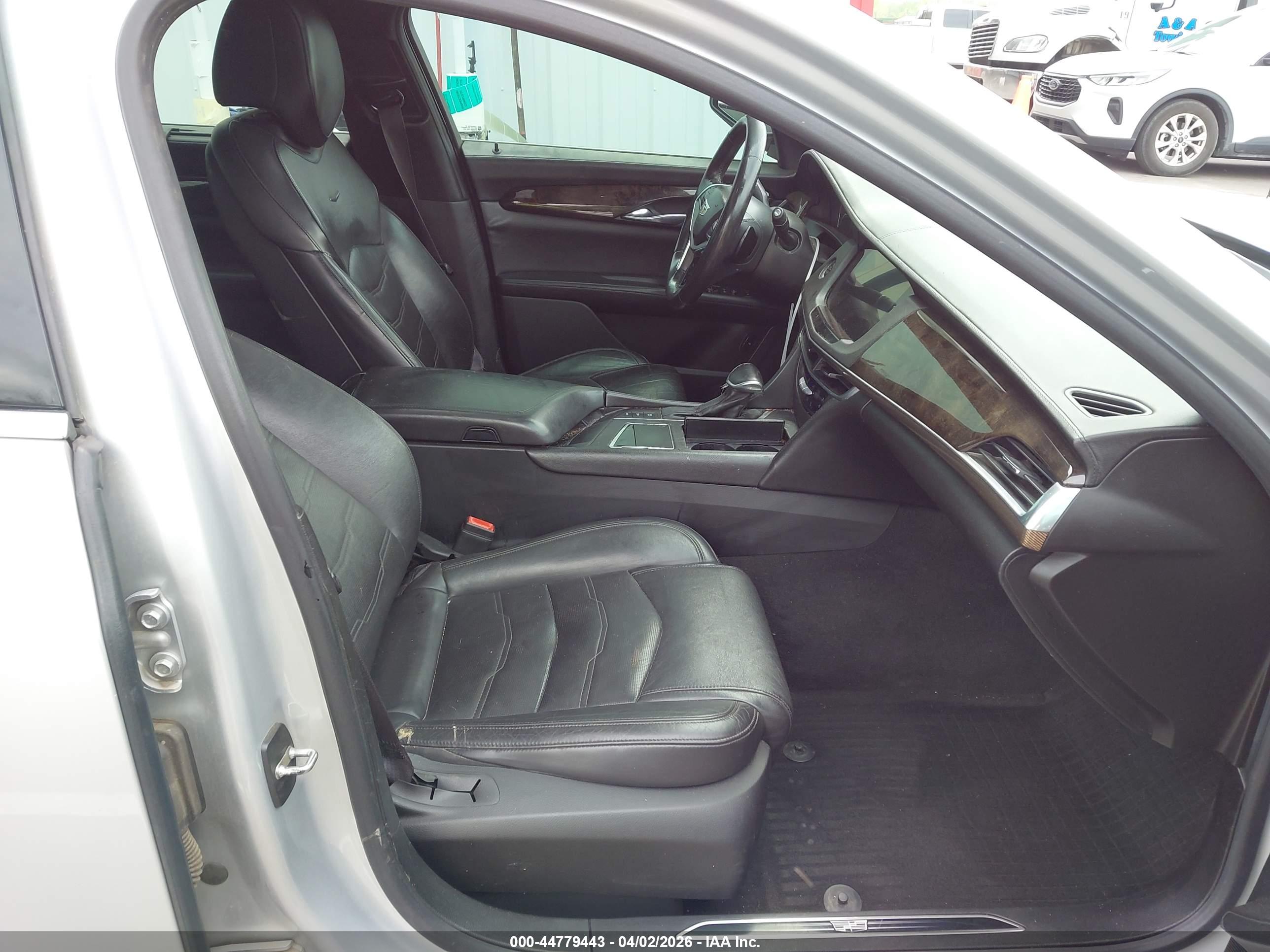 CADILLAC CT6 image 5