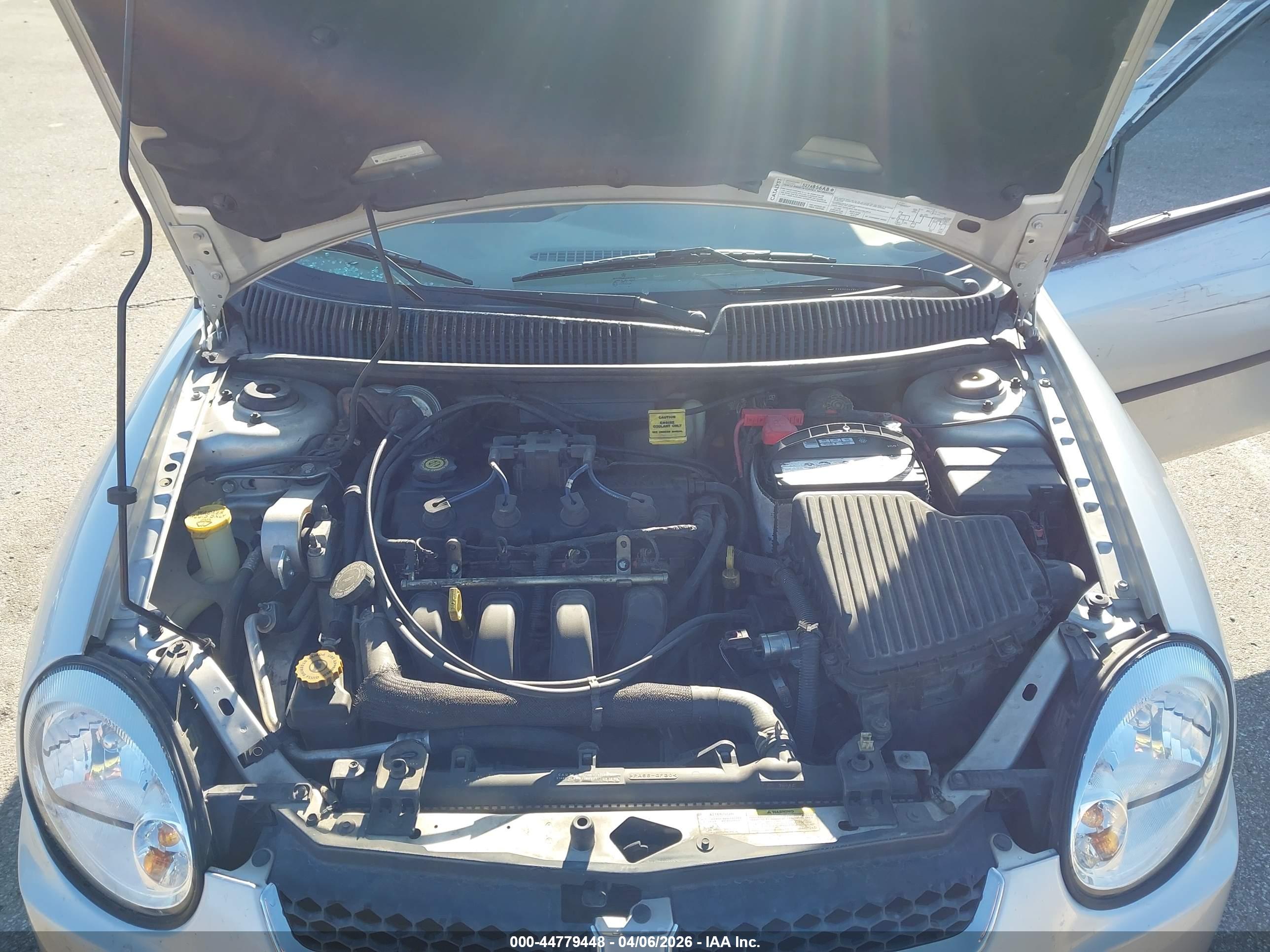 DODGE NEON image 10
