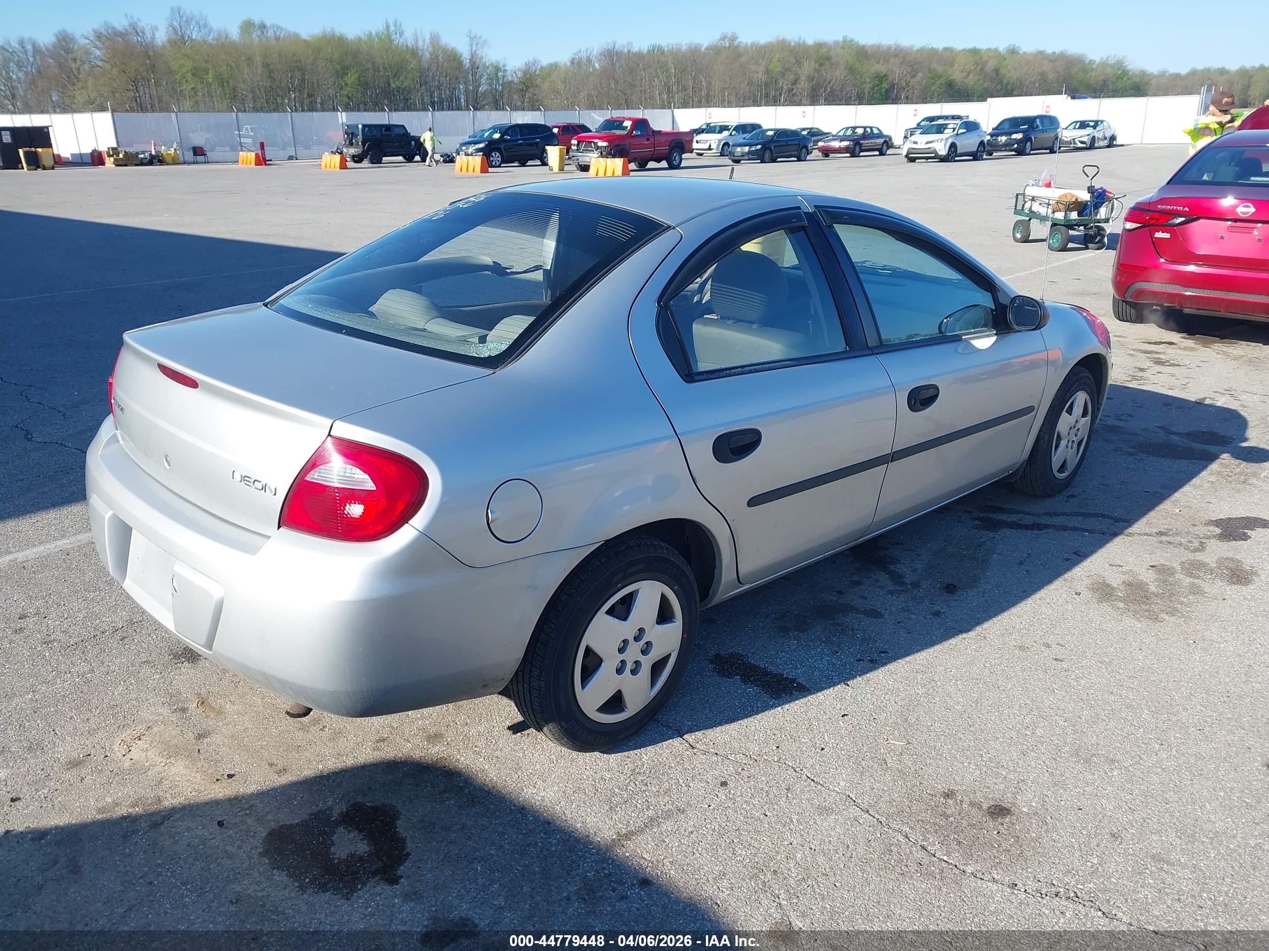 DODGE NEON image 4