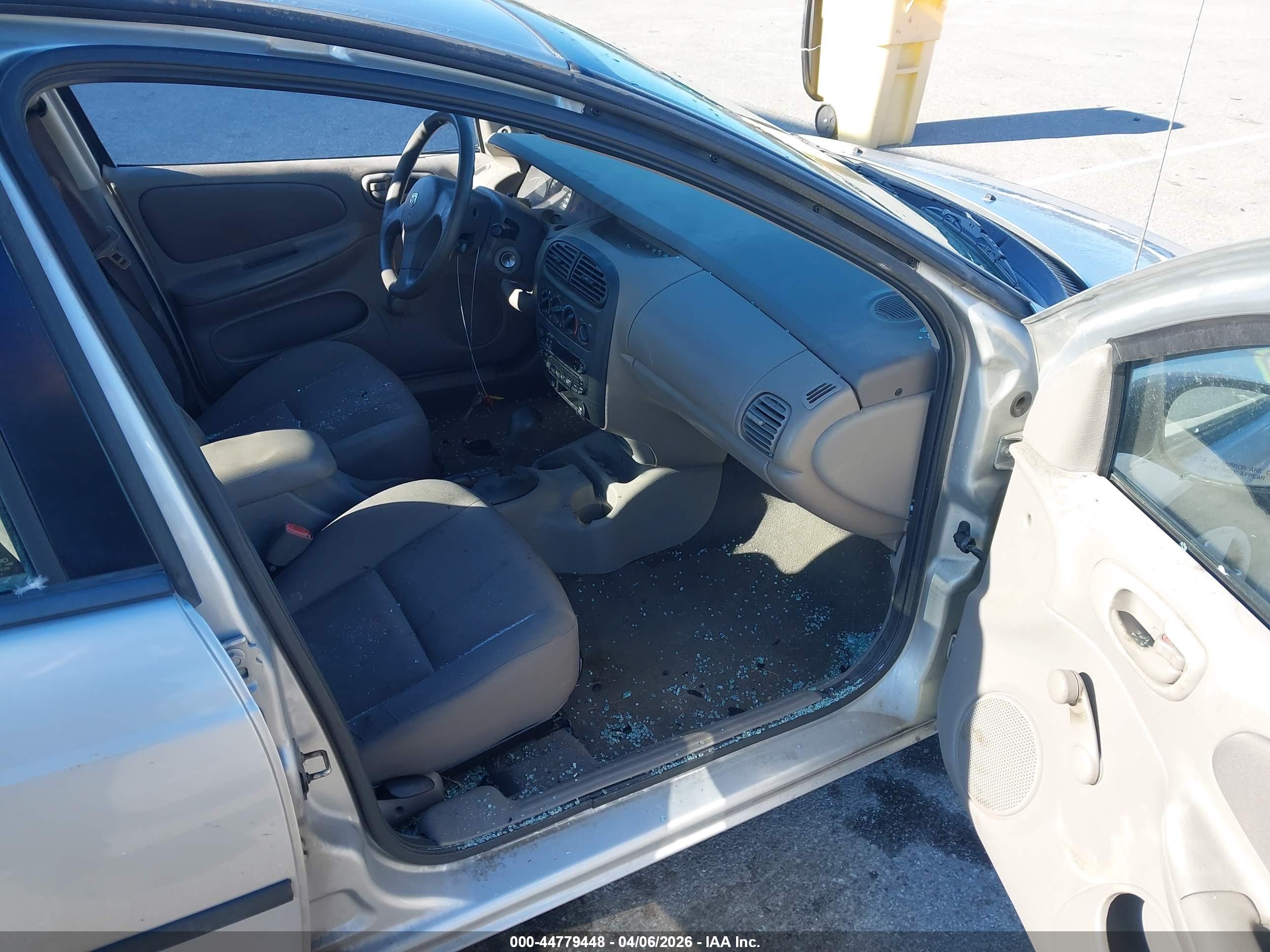DODGE NEON image 5