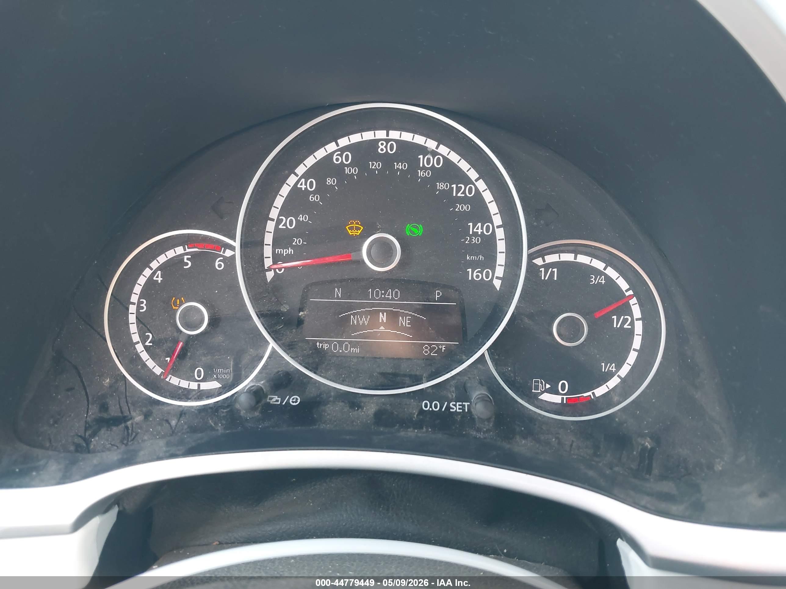 VOLKSWAGEN BEETLE image 7