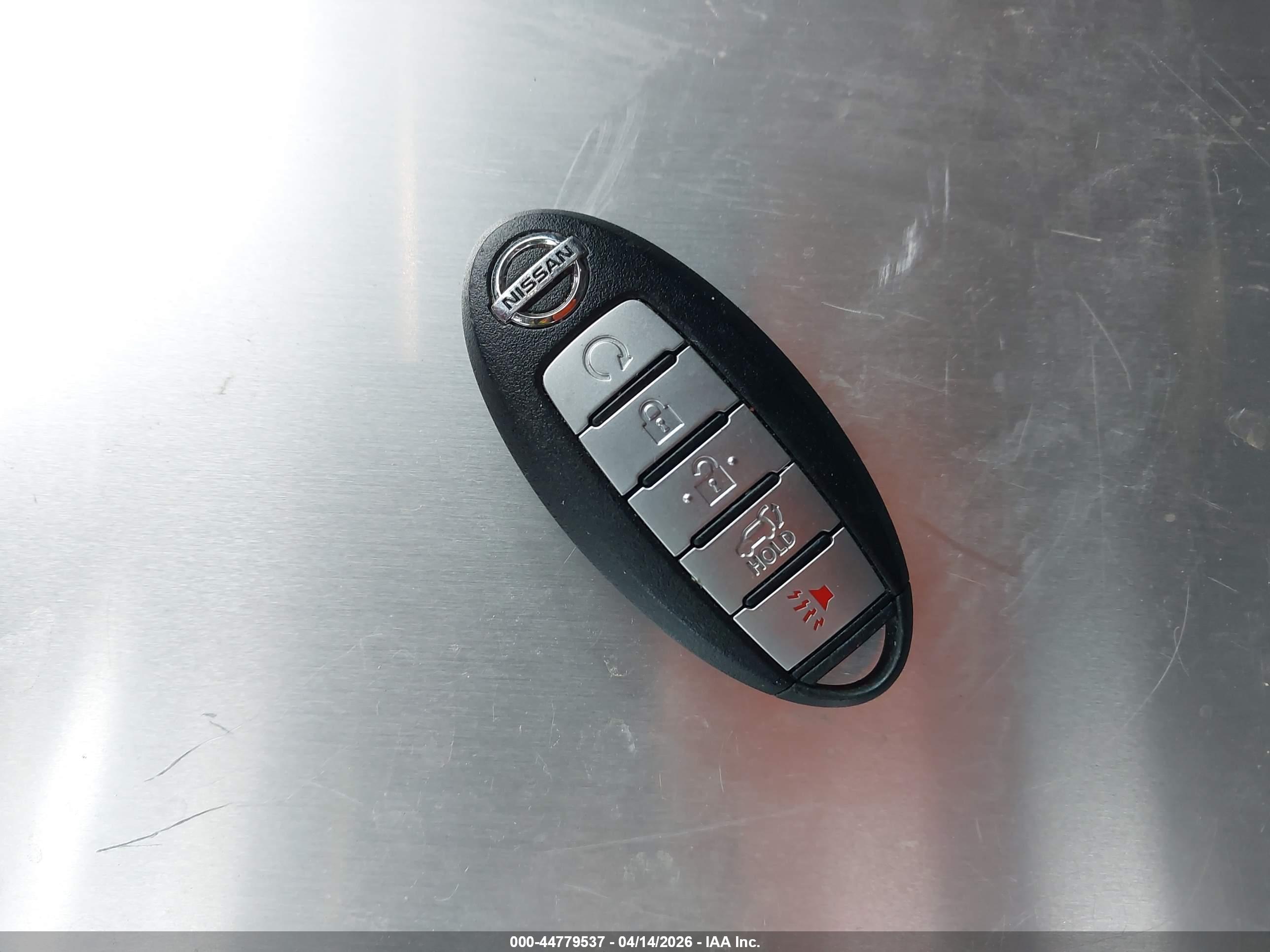 NISSAN MURANO image 11