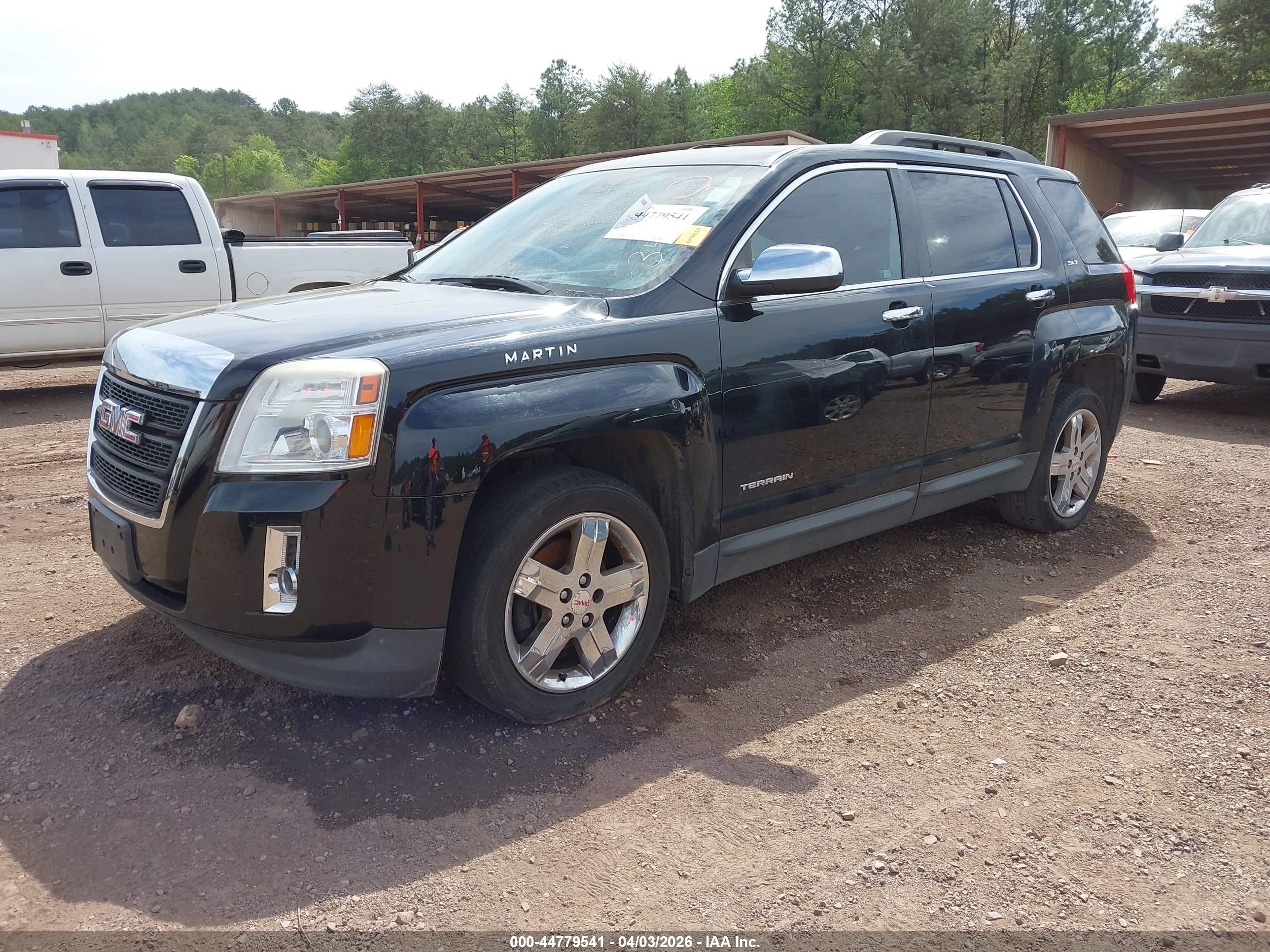 GMC TERRAIN image 2