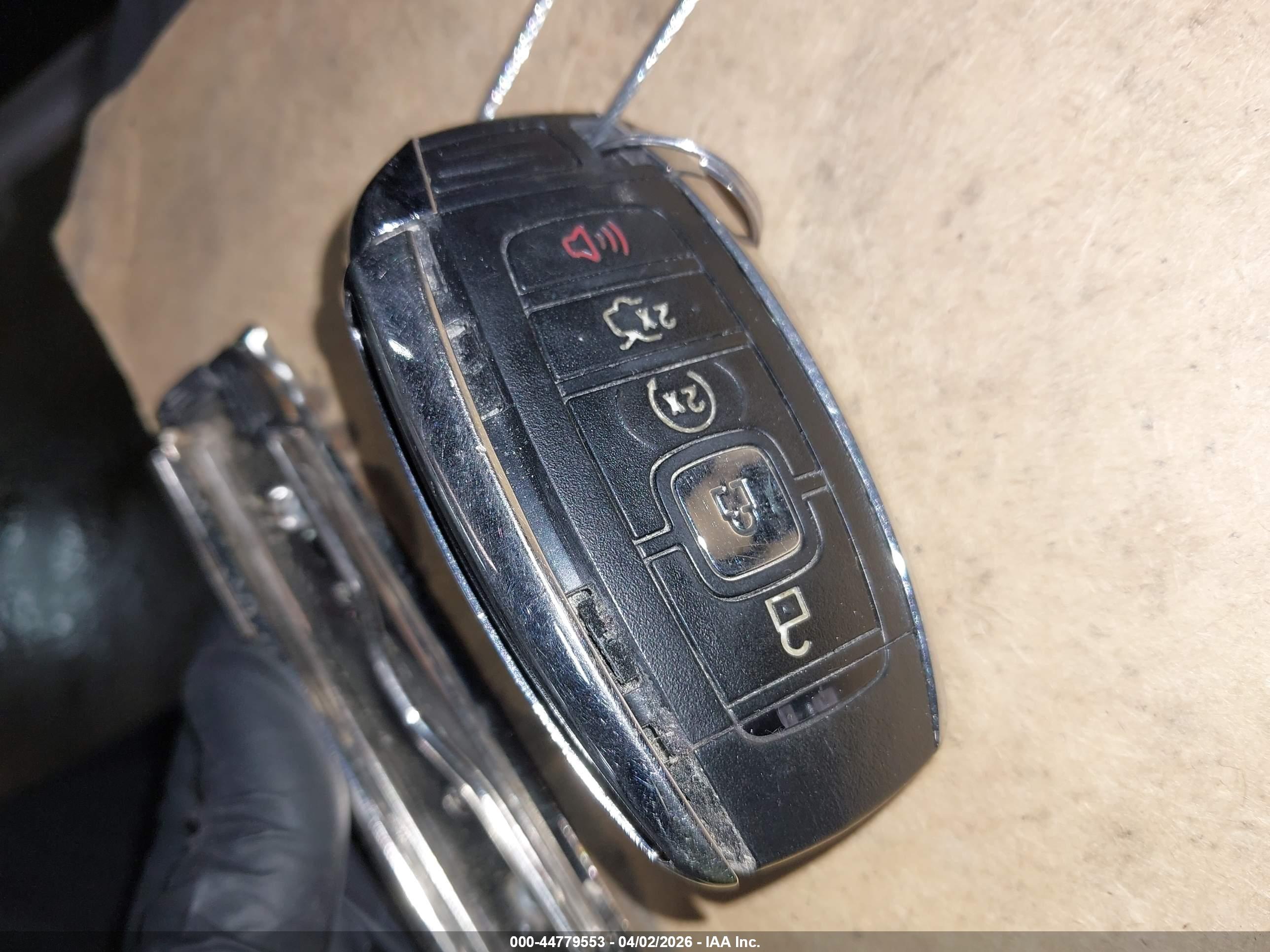 LINCOLN MKZ image 11