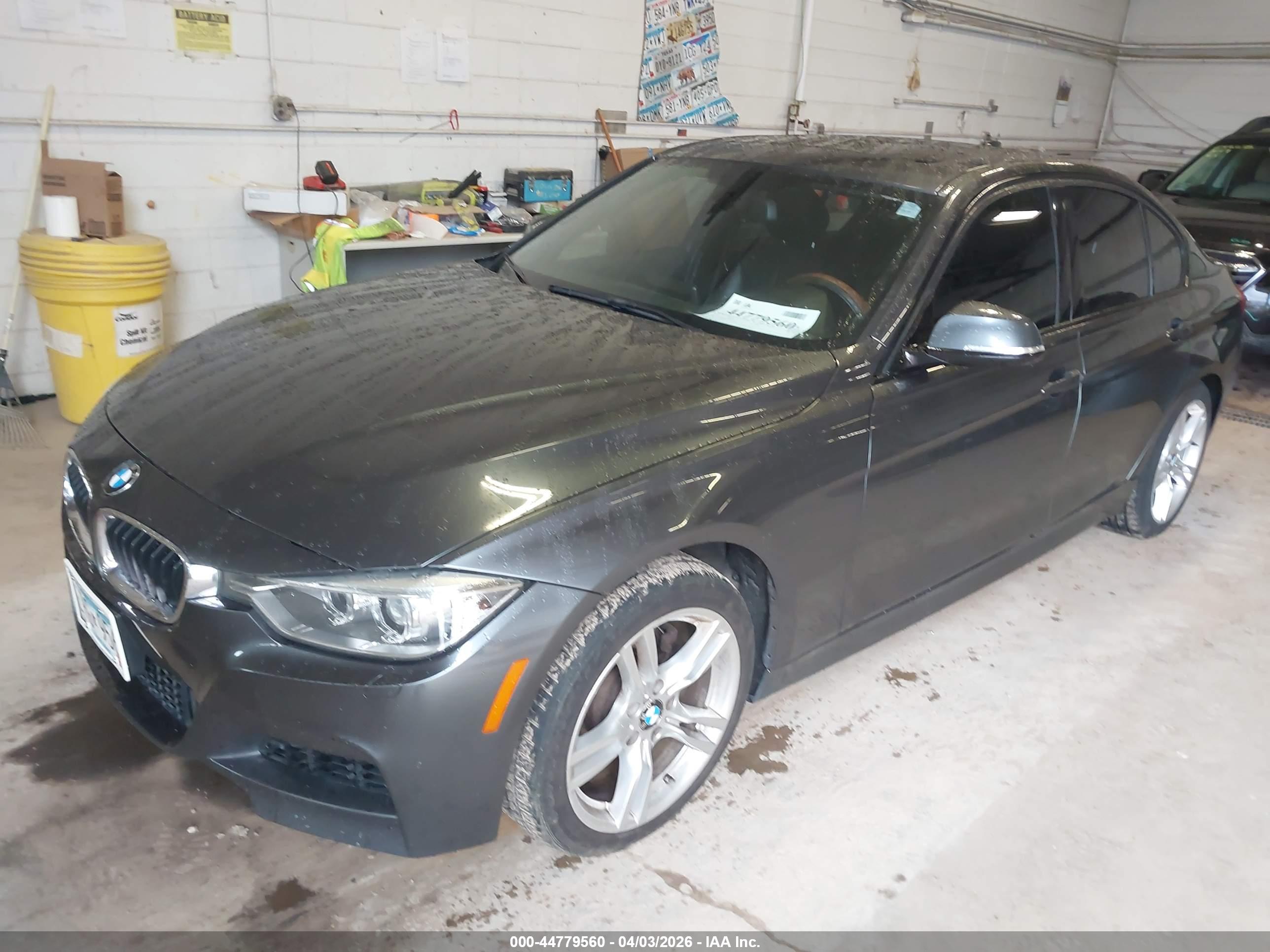 BMW 328I image 2