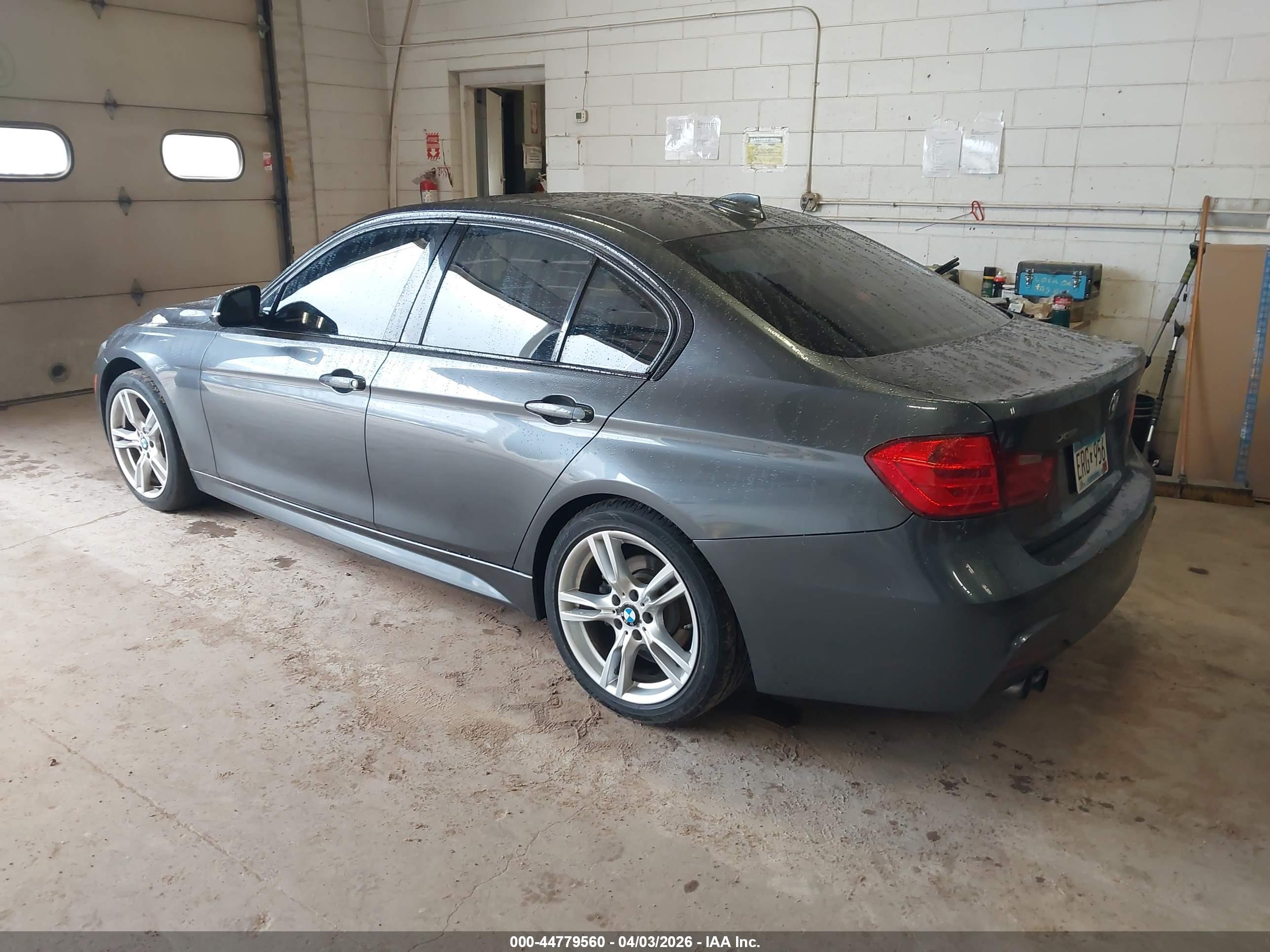 BMW 328I image 3