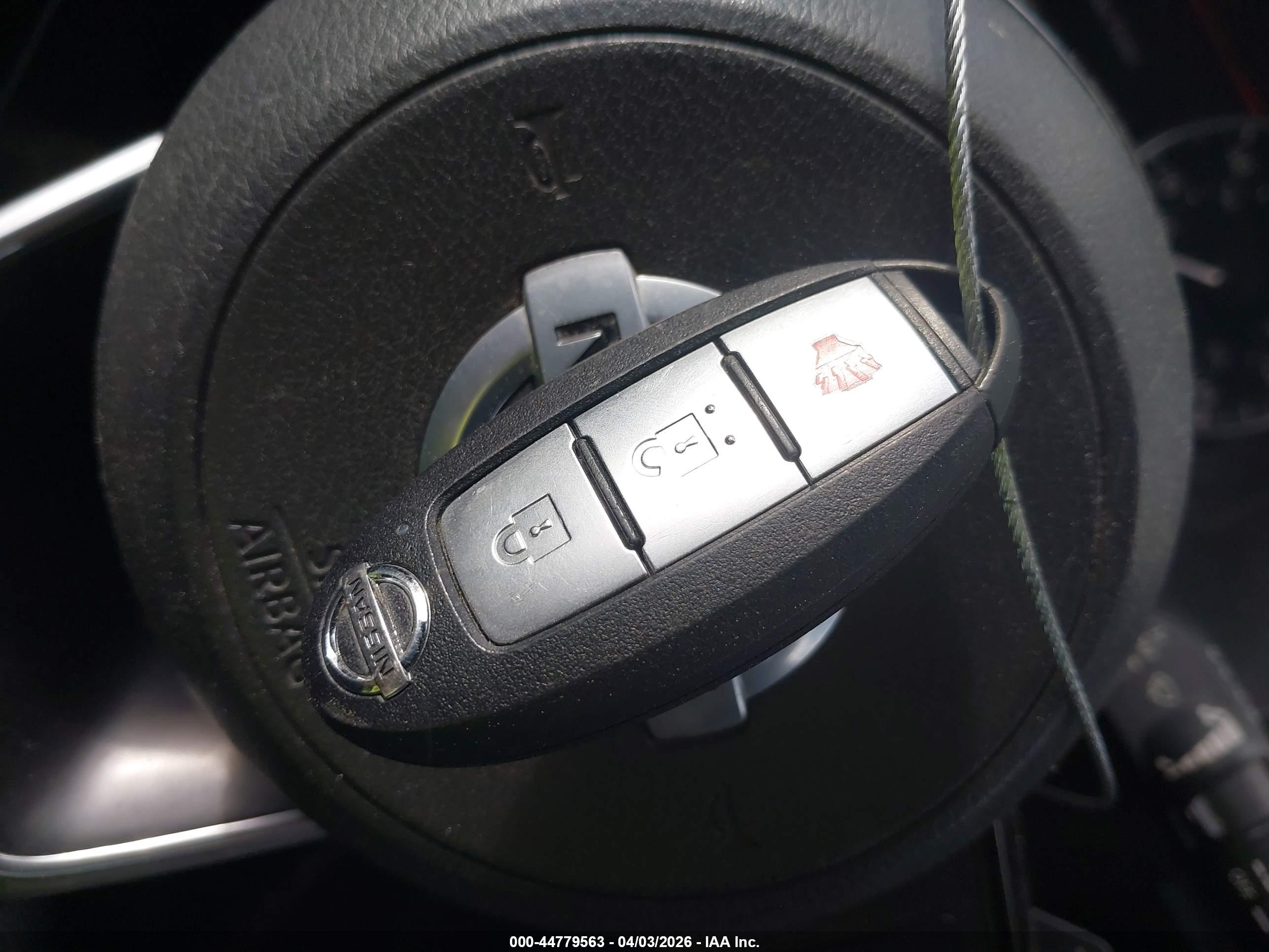 NISSAN ROGUE image 11