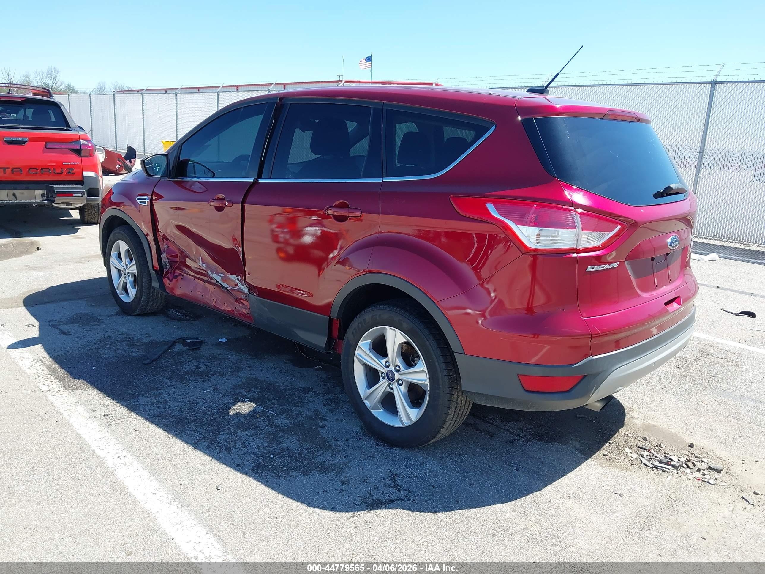 FORD ESCAPE image 3