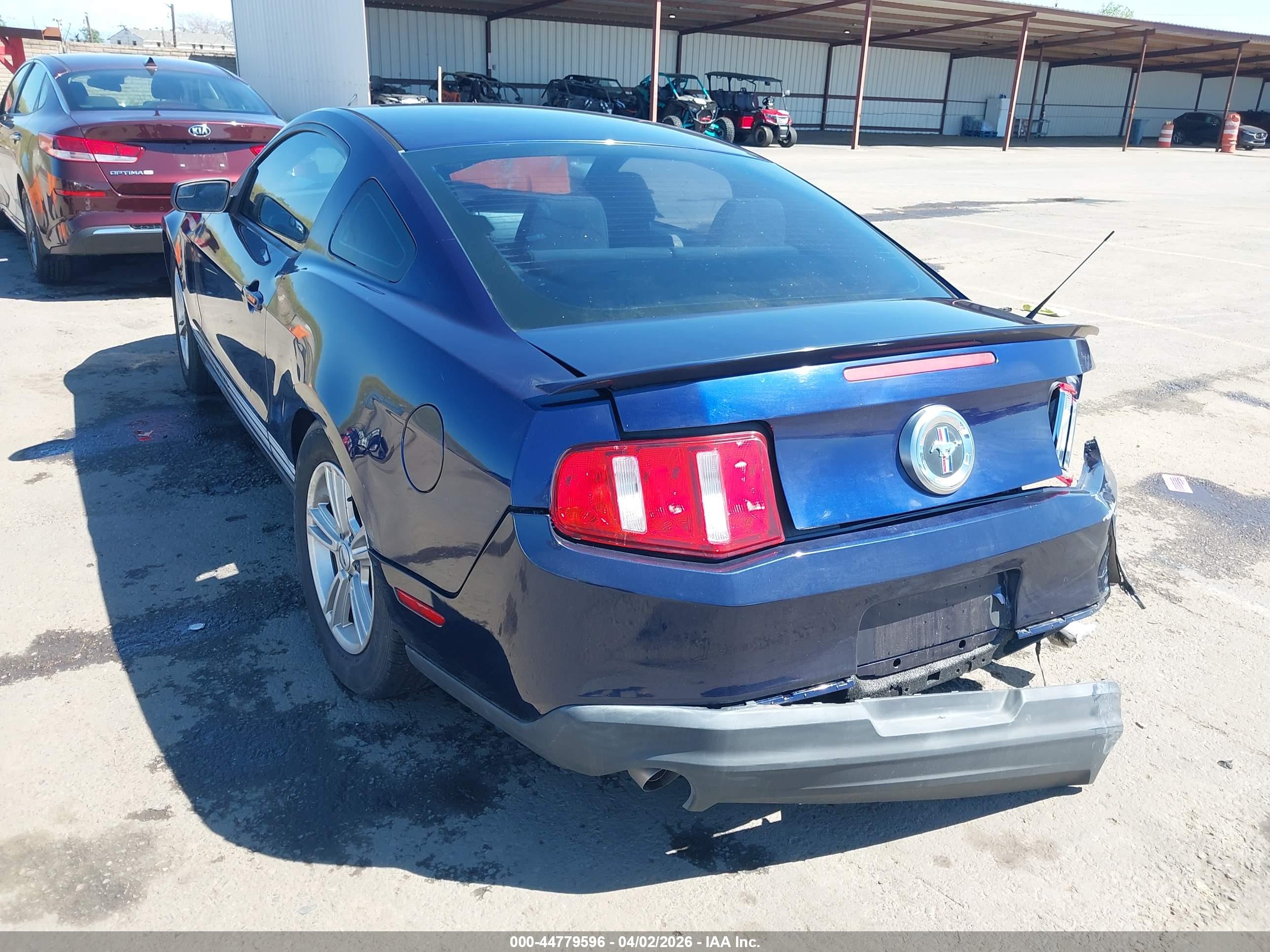 FORD MUSTANG image 3
